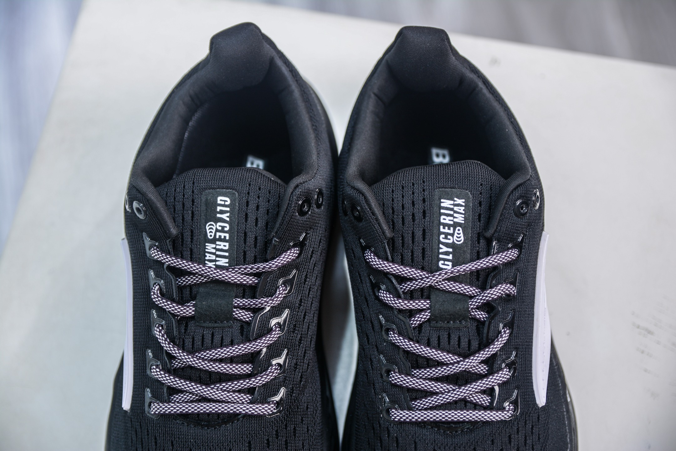 180 Brooks布鲁克斯 Glycerin max 舒适简约防滑耐磨低帮跑步鞋 烈风2系列低帮透气缓震支撑休闲运动慢跑鞋 1204361B-067-Chinese UA Cheap High Quatity Brand Clothes Bags handbags Sneakers wholesale wholesaler seller from China Factory suppliers Fashion Clothing Shoes best Quality Beautiful Price 180 Brooks布鲁克斯 Glycerin max 舒适简约防滑耐磨低帮跑步鞋 烈风2系列低帮透气缓震支撑休闲运动慢跑鞋 1204361B-067