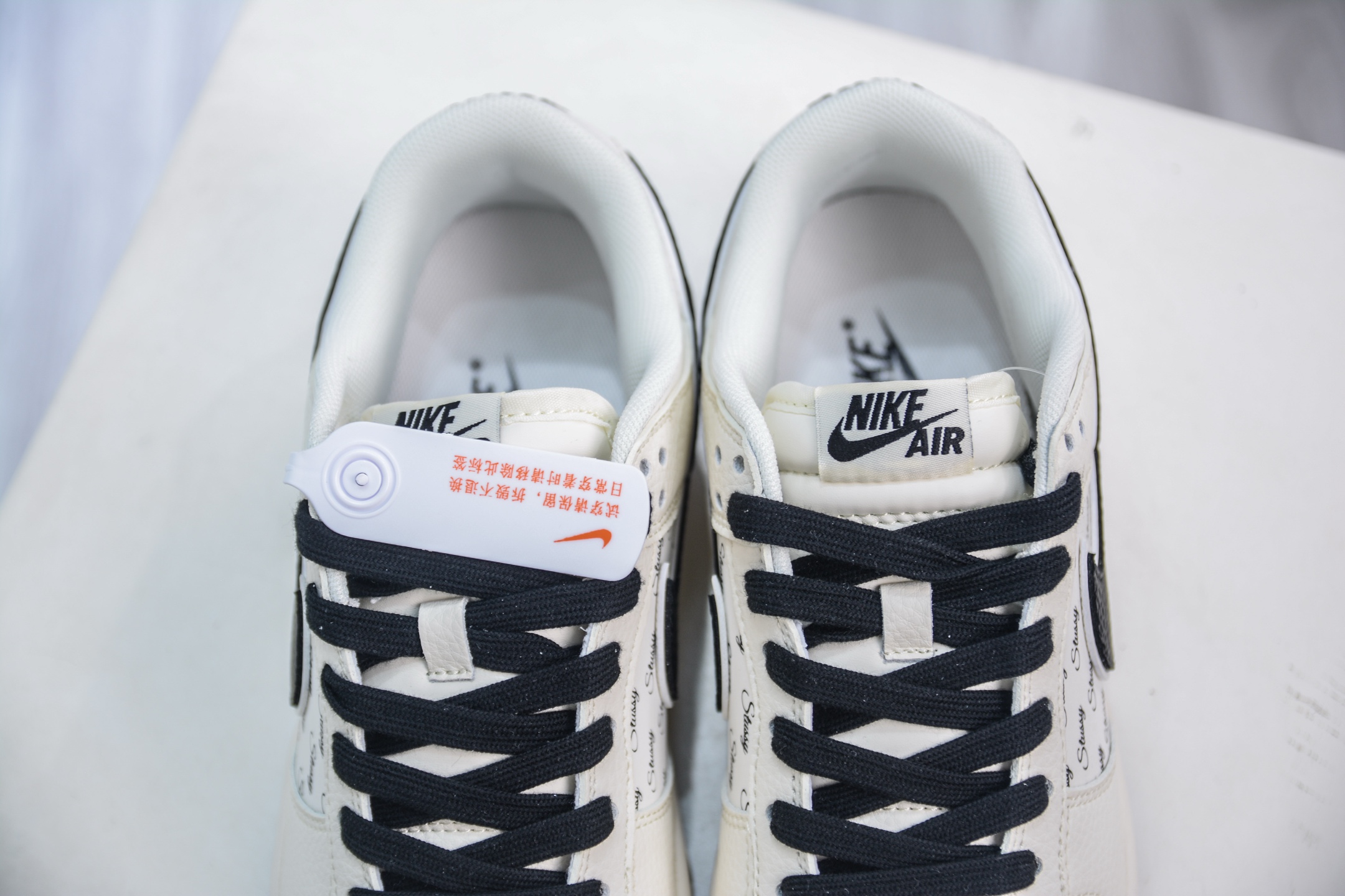 280 Nike SB Dunk Low X Stussy 斯图西联名-米白黑勾 JP1628-023-Chinese UA Cheap High Quatity Brand Clothes Bags handbags Sneakers wholesale wholesaler seller from China Factory suppliers Fashion Clothing Shoes best Quality Beautiful Price 280 Nike SB Dunk Low X Stussy 斯图西联名-米白黑勾 JP1628-023