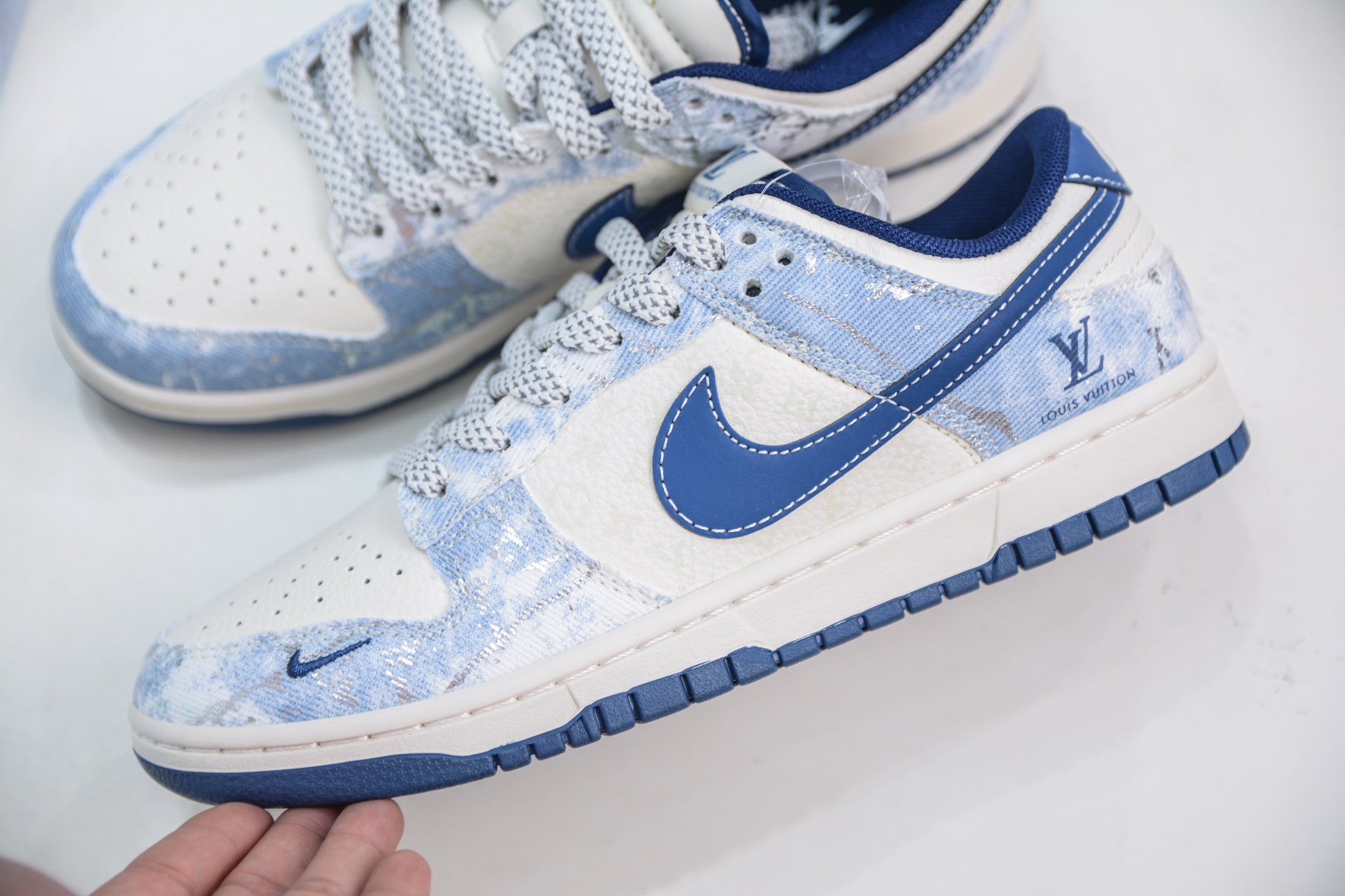 280 Nike SB Dunk Low x Louis Vuitton LV联名-牛仔夜幕蓝 JP1628-019-Chinese UA Cheap High Quatity Brand Clothes Bags handbags Sneakers wholesale wholesaler seller from China Factory suppliers Fashion Clothing Shoes best Quality Beautiful Price 280 Nike SB Dunk Low x Louis Vuitton LV联名-牛仔夜幕蓝 JP1628-019