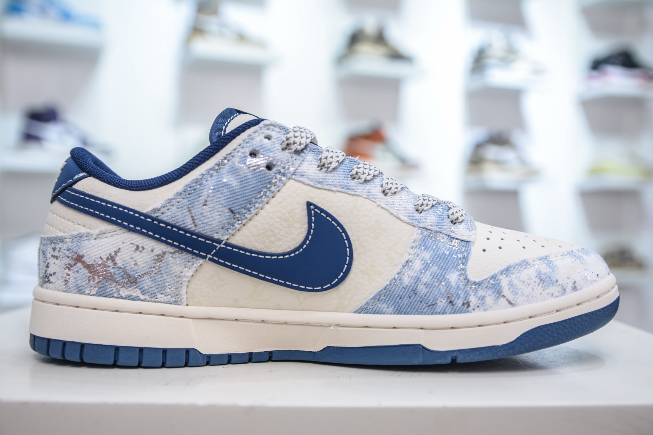 280 Nike SB Dunk Low x Louis Vuitton LV联名-牛仔夜幕蓝 JP1628-019-Chinese UA Cheap High Quatity Brand Clothes Bags handbags Sneakers wholesale wholesaler seller from China Factory suppliers Fashion Clothing Shoes best Quality Beautiful Price 280 Nike SB Dunk Low x Louis Vuitton LV联名-牛仔夜幕蓝 JP1628-019