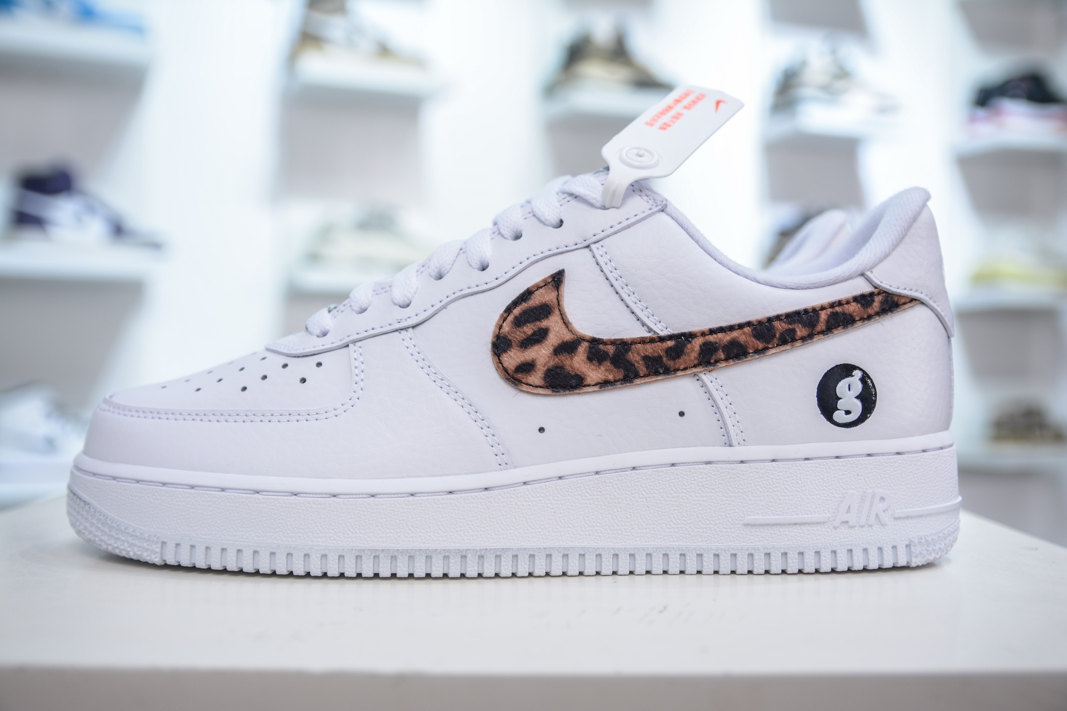 220 HY版纯原 Nike Air Force 1 Low 07 x superme 豹纹白 IM3483-100-Chinese UA Cheap High Quatity Brand Clothes Bags handbags Sneakers wholesale wholesaler seller from China Factory suppliers Fashion Clothing Shoes best Quality Beautiful Price 220 HY版纯原 Nike Air Force 1 Low 07 x superme 豹纹白 IM3483-100