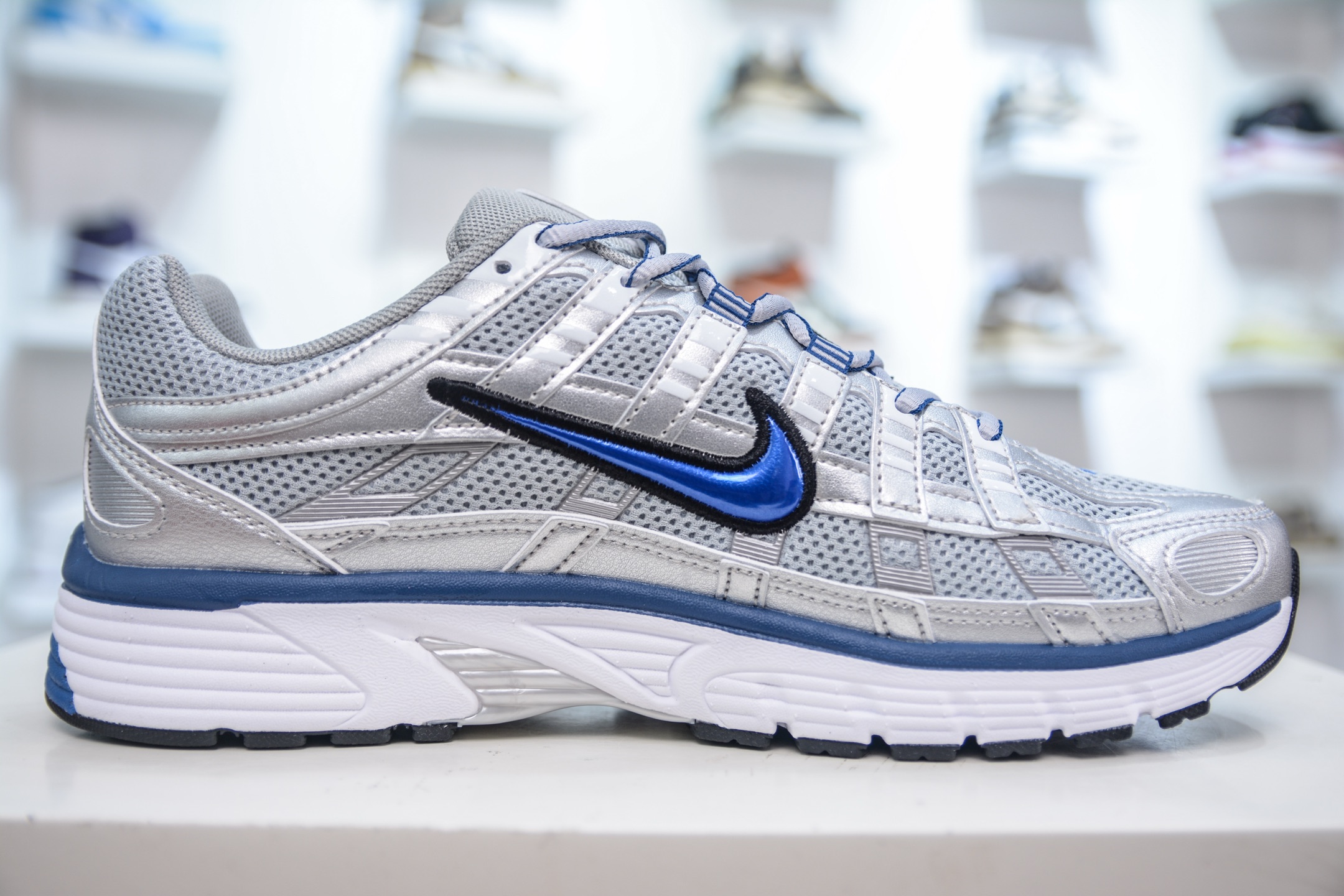 180 X版纯原 NK P-6000 系列低帮复古老爹风休闲运动舒适慢跑鞋 BV1021-001-Chinese UA Cheap High Quatity Brand Clothes Bags handbags Sneakers wholesale wholesaler seller from China Factory suppliers Fashion Clothing Shoes best Quality Beautiful Price 180 X版纯原 NK P-6000 系列低帮复古老爹风休闲运动舒适慢跑鞋 BV1021-001