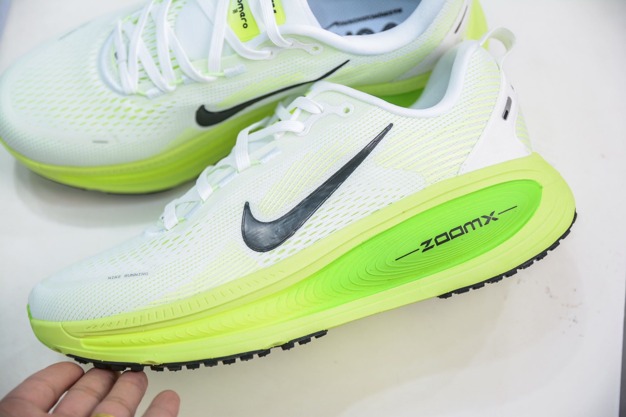Nike Air Zoom Vomero 18 Running Shoes - Lightweight & Comfortable 7 i1751037738452 3498 0 6