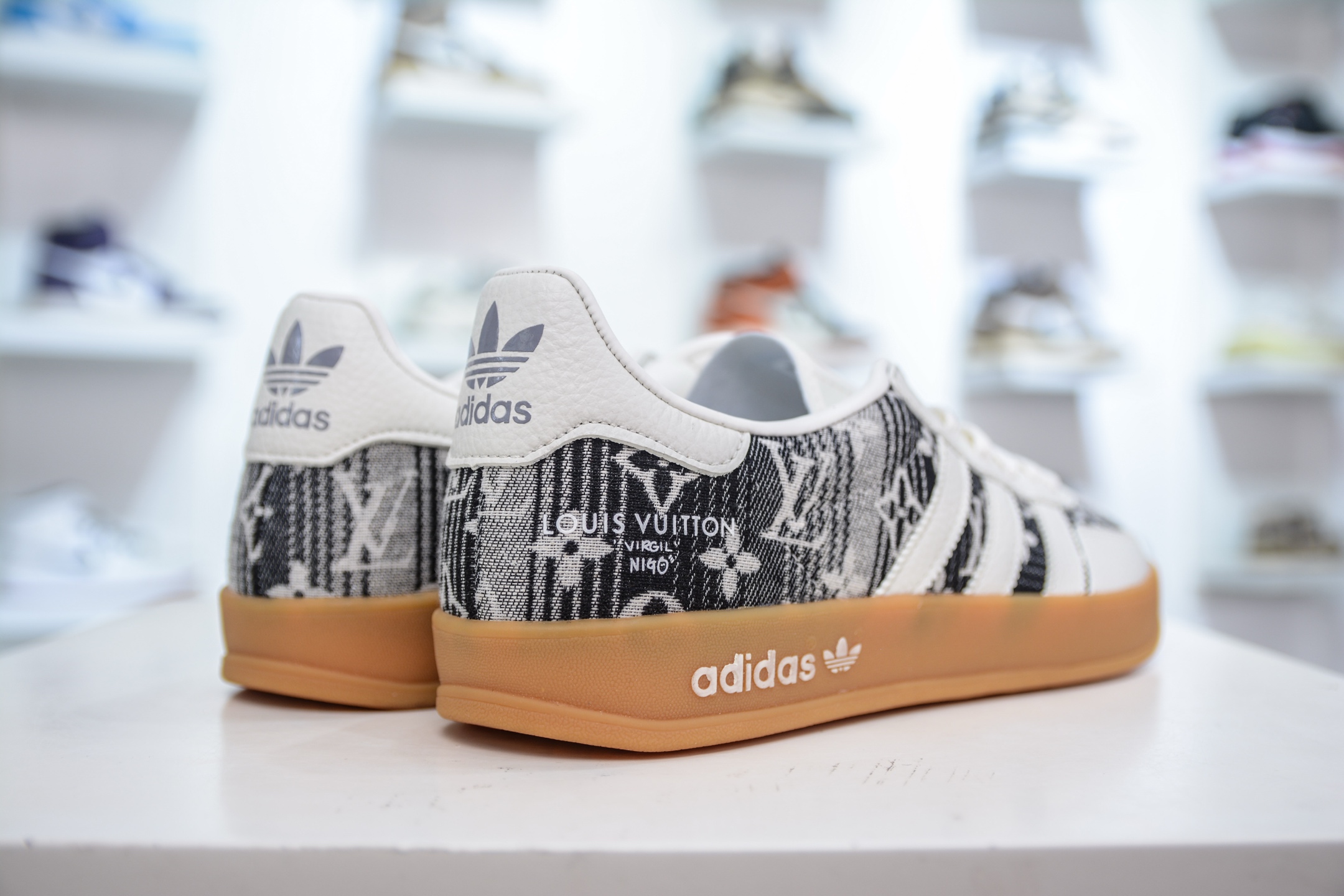 Adidas Samba OG x Louis Vuitton White Black Casual Sneakers 7 i1751037982787 5570 0 5