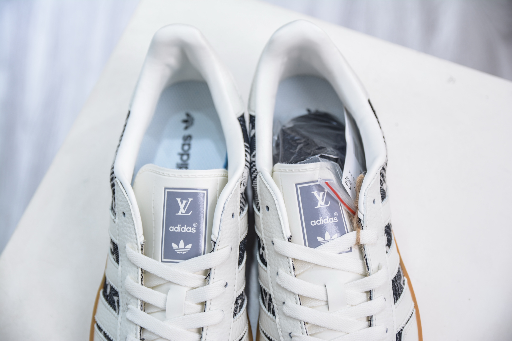 Adidas Samba OG x Louis Vuitton White Black Casual Sneakers 9 i1751037982800 2528 0 7
