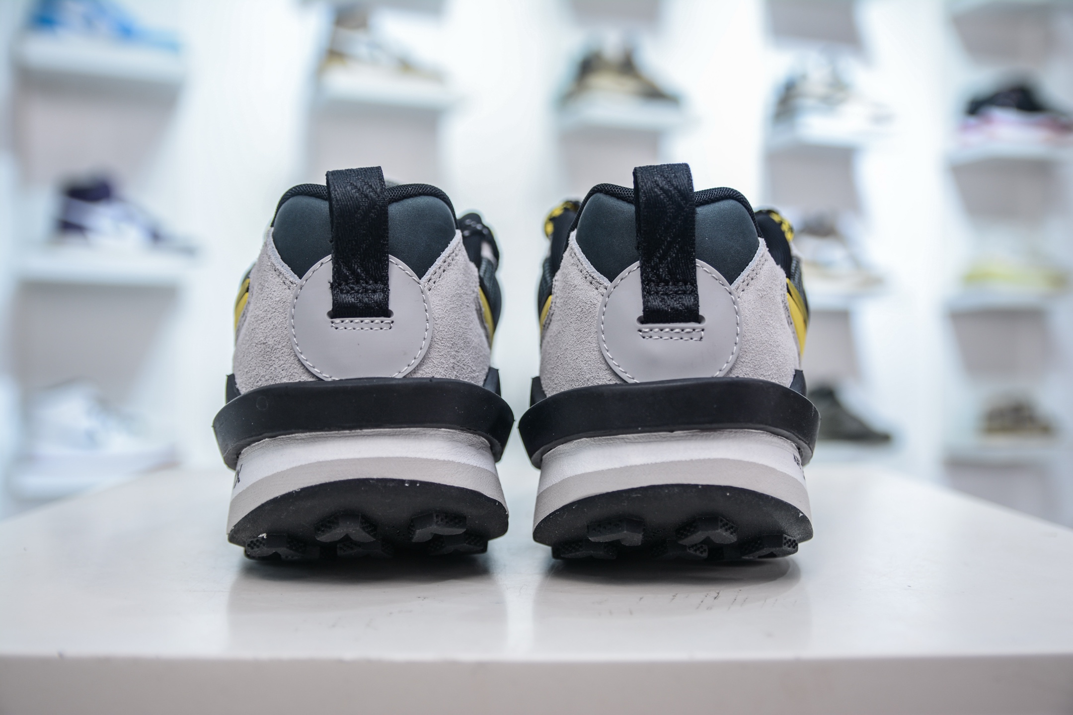 Sacai x Nike Zegamadome SP Sneaker - Functional Style, Premium Comfort 3 i1751038030991 4968 0 1