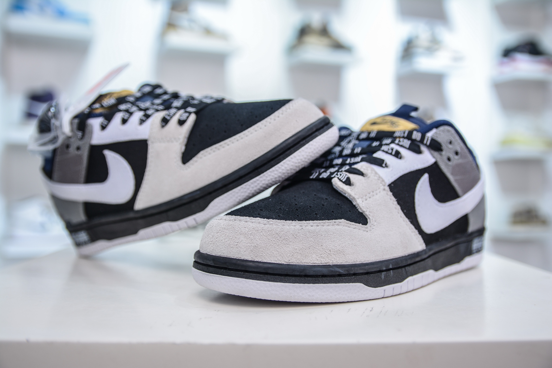 Nike SB Dunk Low Blue Grey Canvas Affordable King DX6775-400 Sneakers 4 i1751038087471 516 0 3