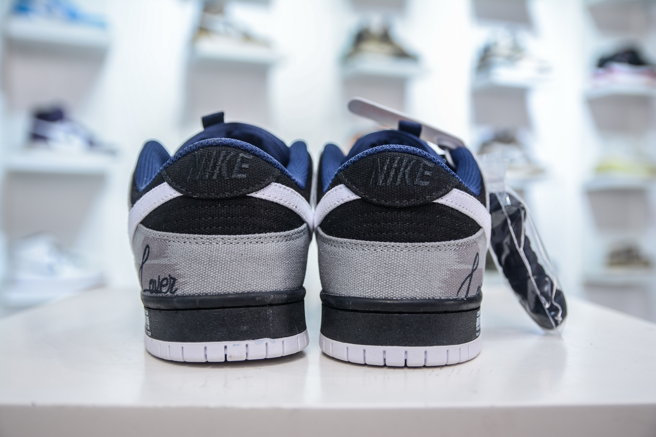 Nike SB Dunk Low Blue Grey Canvas Affordable King DX6775-400 Sneakers 2 i1751038088639 9704 0 1