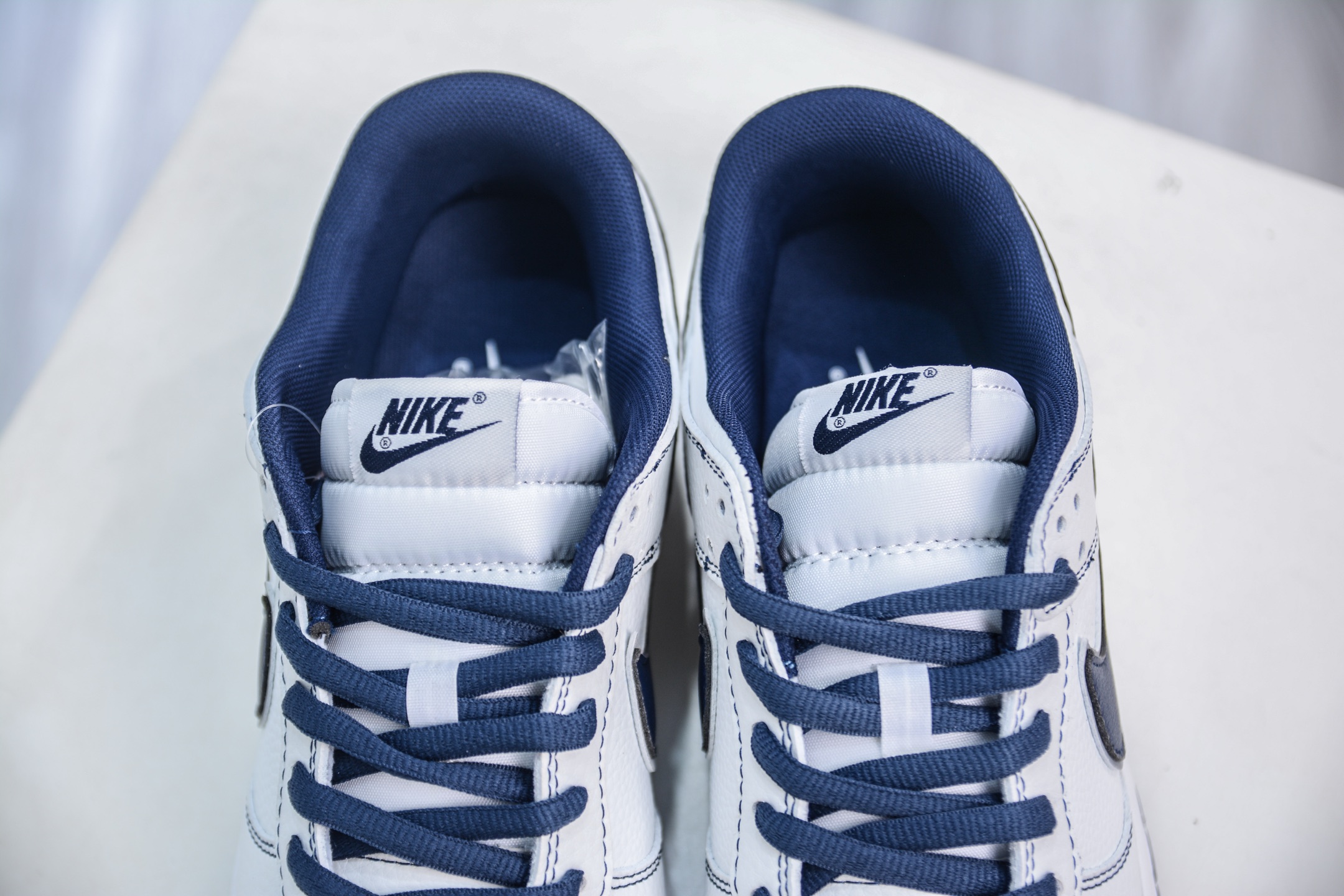 Nike SB Dunk Low x Supreme White Deep Blue - Premium Quality & Comfort 8 i1751038733943 2783 0 7