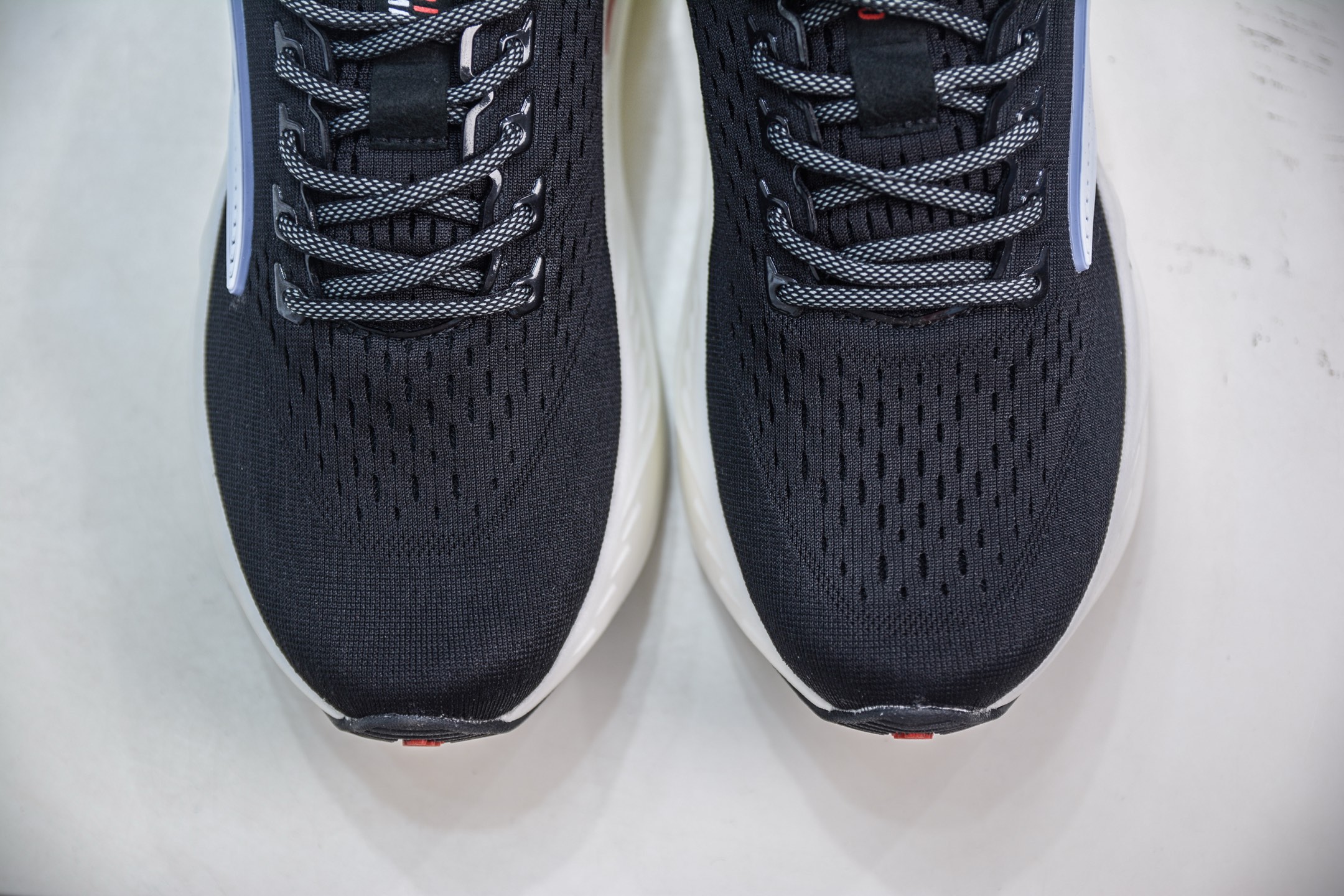 Brooks Glycerin Max Running Shoes - Low Top, Breathable, and Supportive 10 i1751127435086 1699 0 8