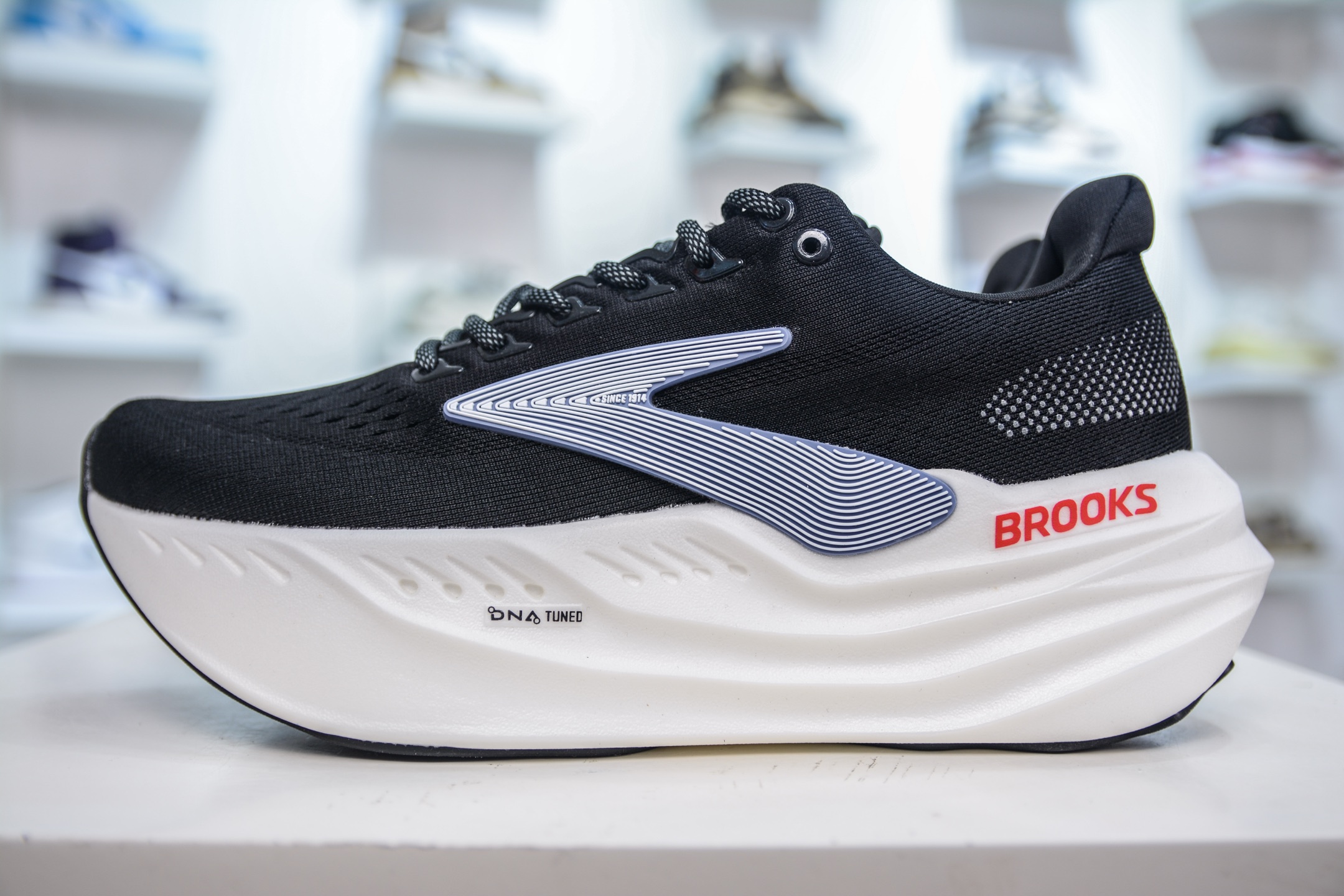 Brooks Glycerin Max Running Shoes - Low Top, Breathable, and Supportive 2 i1751127436203 4392 0 0