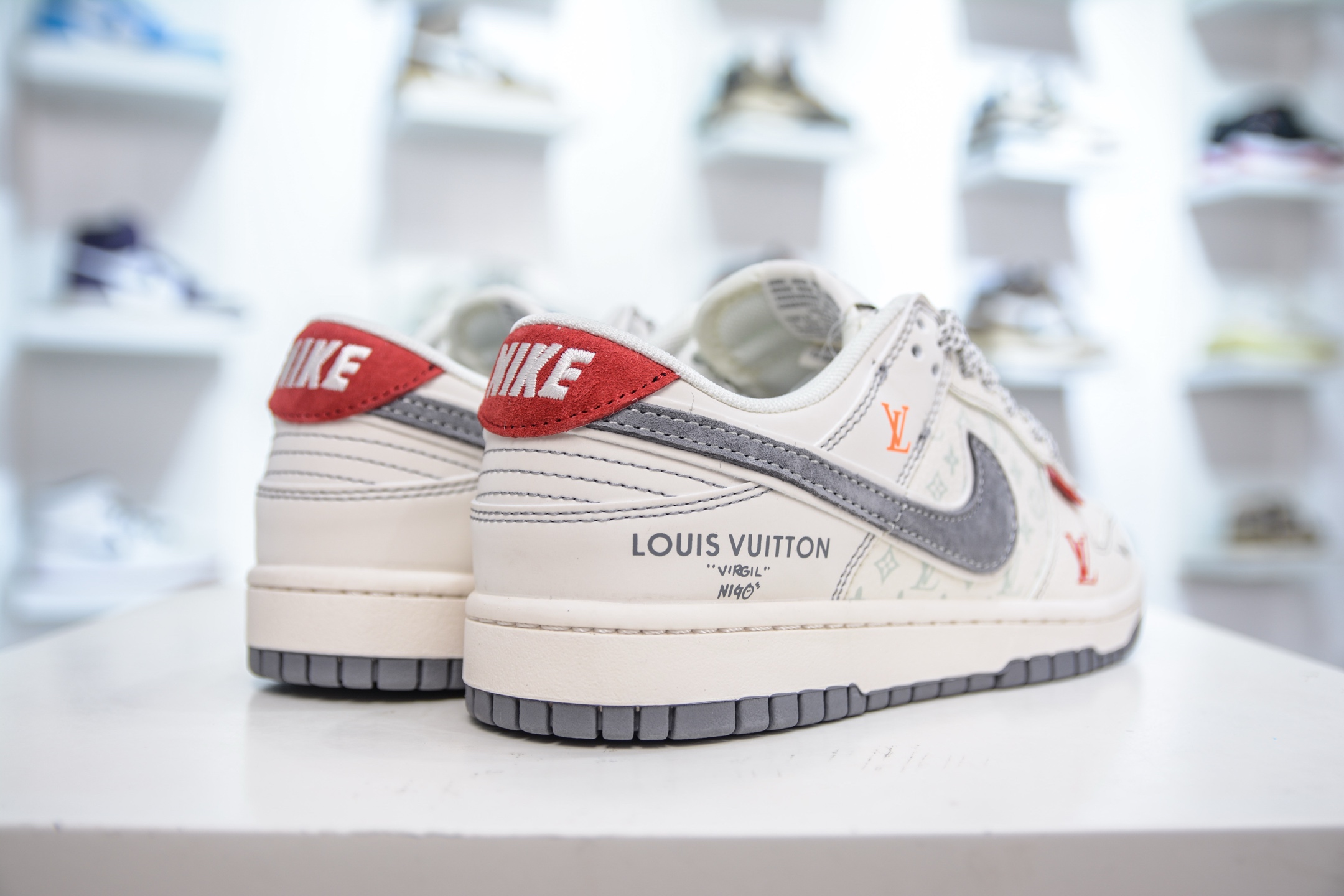 Nike SB Dunk Low x Louis Vuitton White Grey Red - Premium Collaboration 6 i1751127564451 8094 0 5