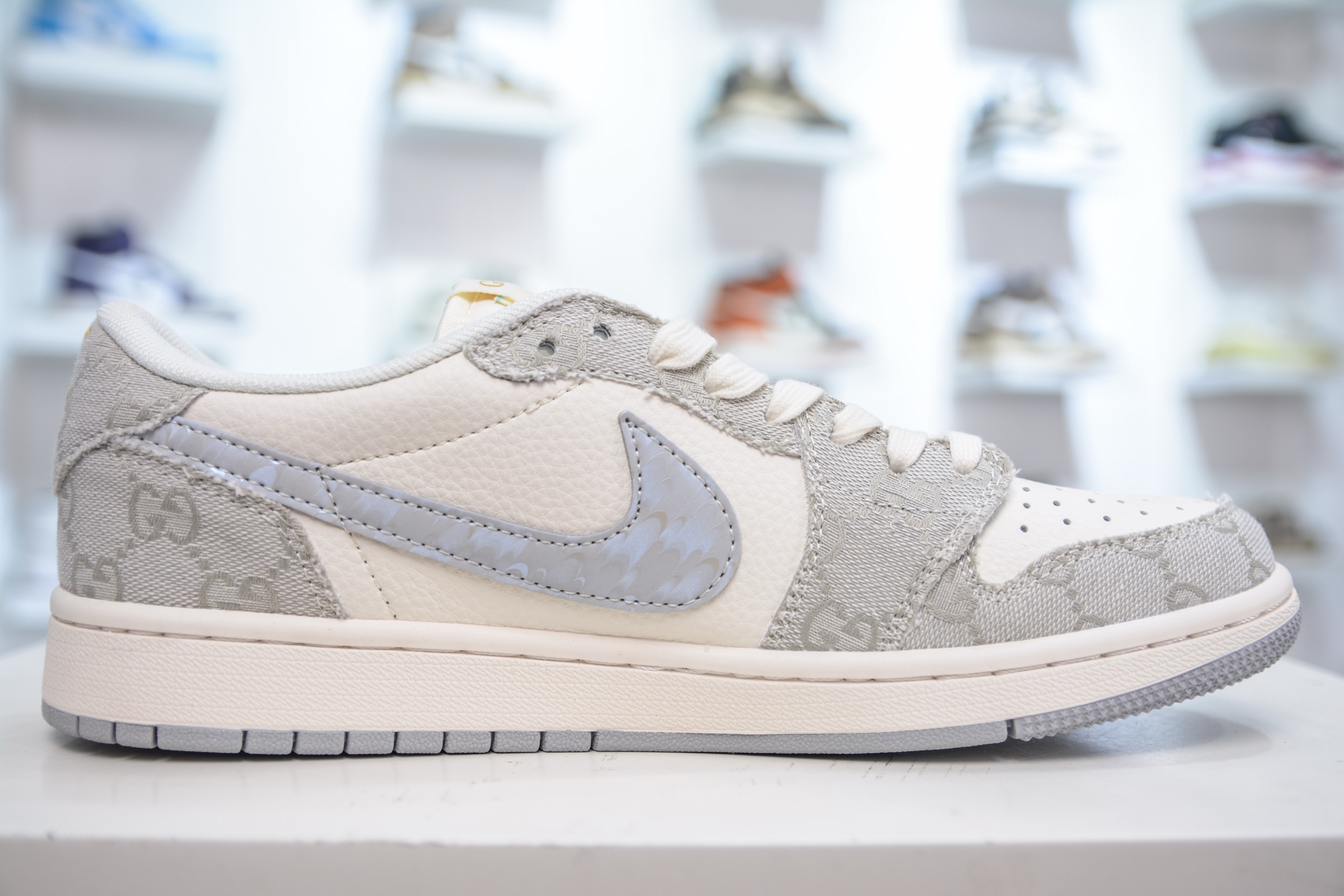TS x Air Jordan x Gucci Air Jordan 1 Low - Grey Canvas Custom Sneakers 3 i1751127627329 946 0 2