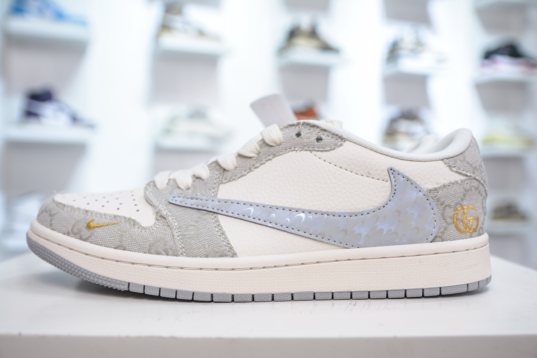 TS x Air Jordan x Gucci Air Jordan 1 Low - Grey Canvas Custom Sneakers 1 i1751127629399 4340 0 0