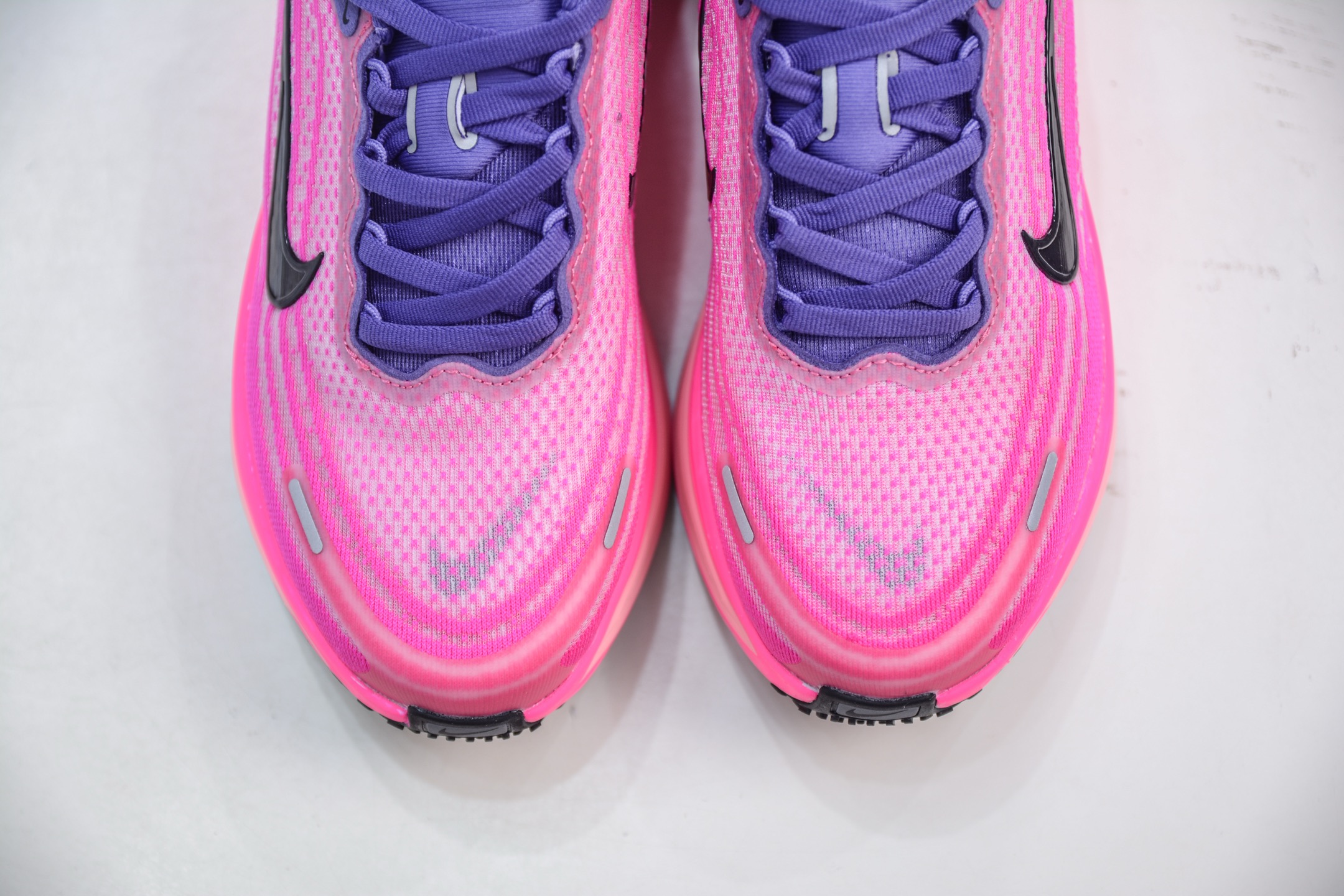 Nike Air Zoom Vomero PLUS Running Shoes - Ultimate Comfort and Performance 10 i1751127759156 7040 0 8