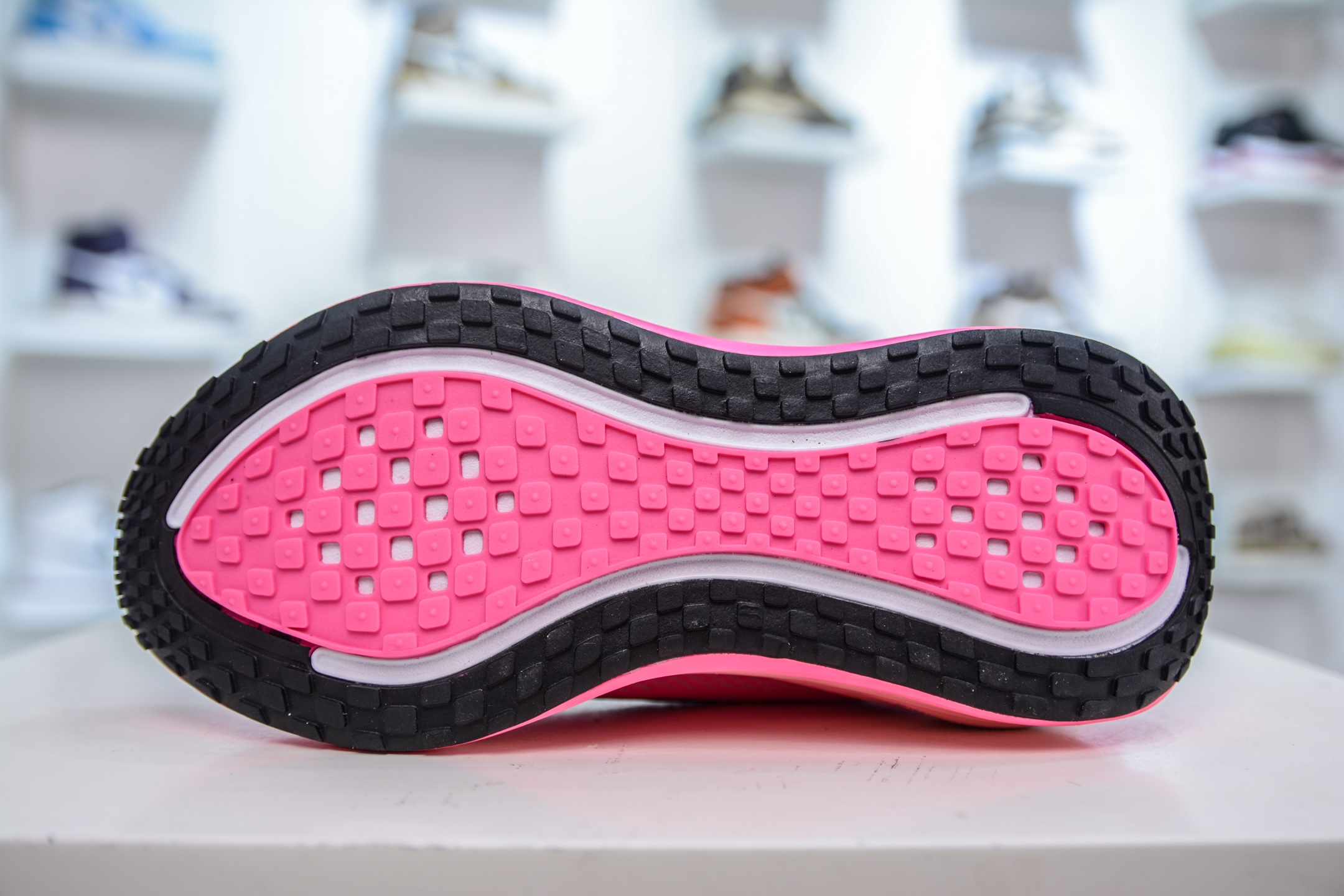 Nike Air Zoom Vomero PLUS Running Shoes - Ultimate Comfort and Performance 6 i1751127759218 5278 0 4