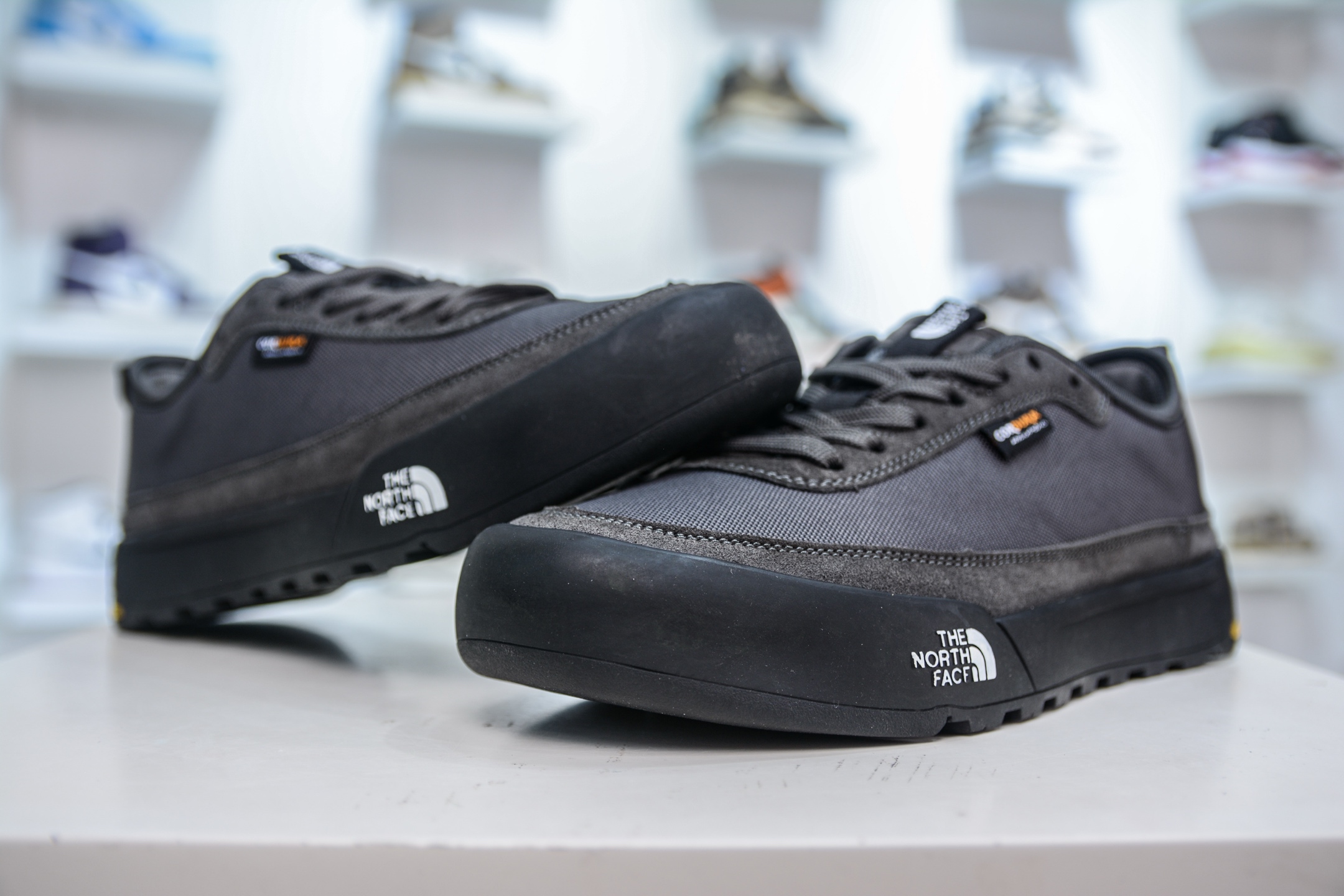 The North Face Clyffe Low Sneaker - Lightweight Hiking & Casual Shoes 5 i1751127886567 2701 0 3