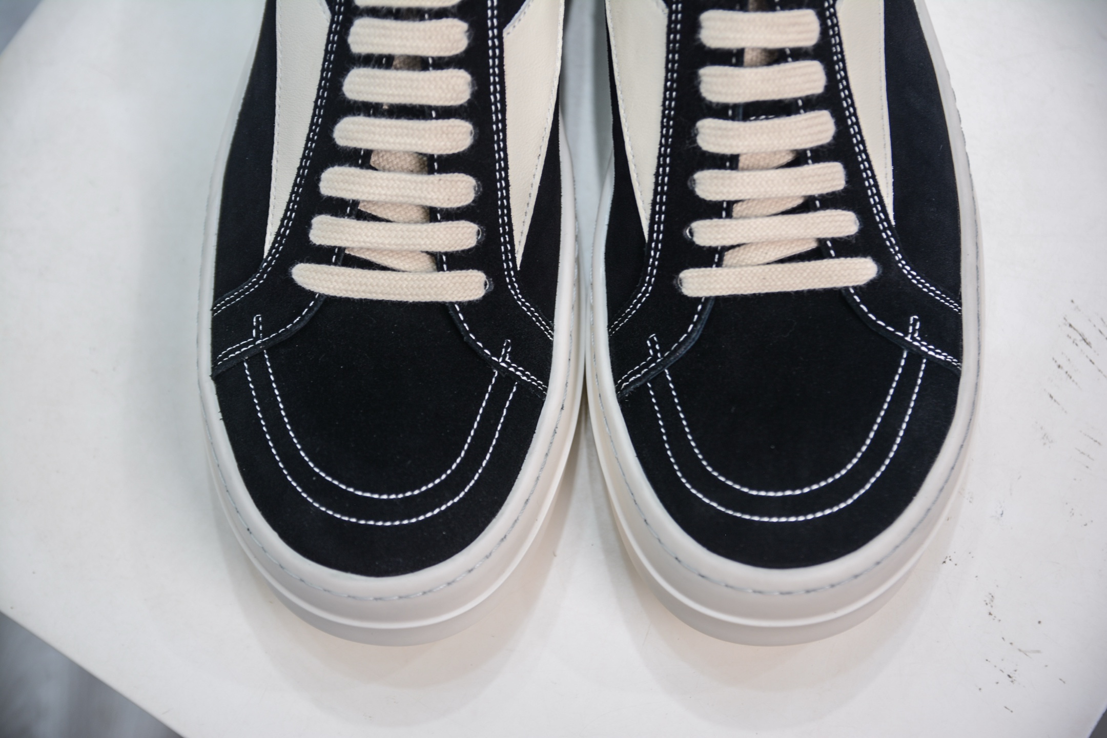 Rick Owens DRKSHDW Low Canvas Sneakers - Black/Milk - EU 38-46 10 i1751128217717 7980 0 8
