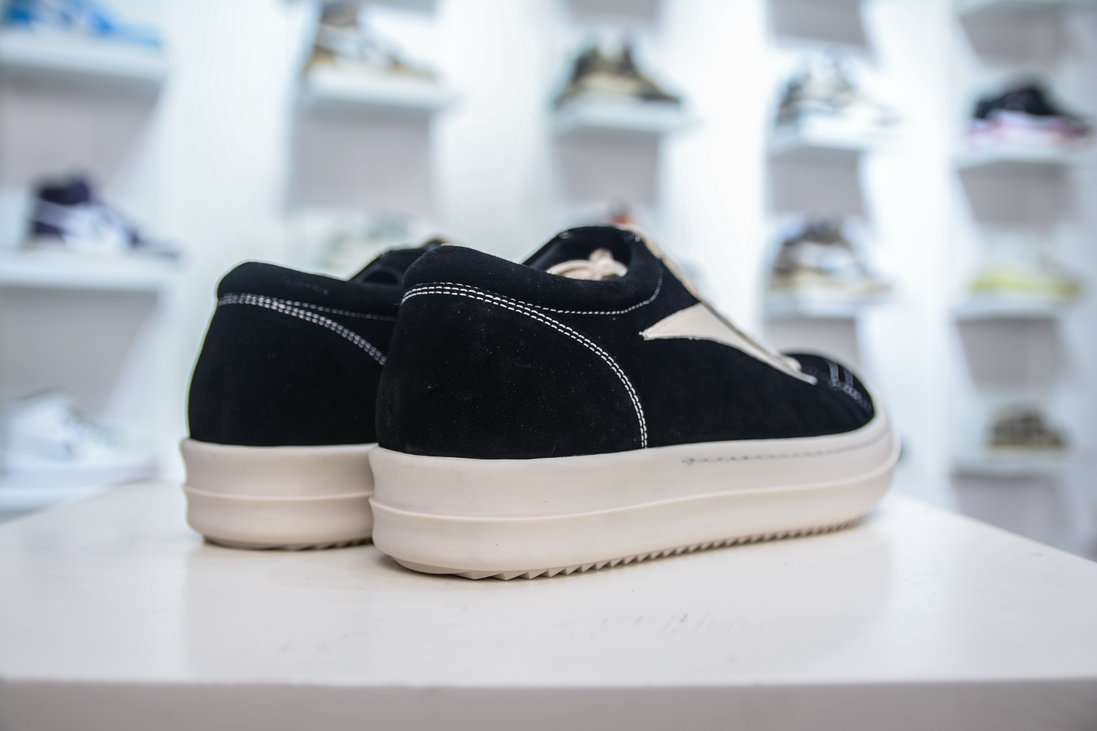 Rick Owens DRKSHDW Low Canvas Sneakers - Black/Milk - EU 38-46 7 i1751128217802 4210 0 5