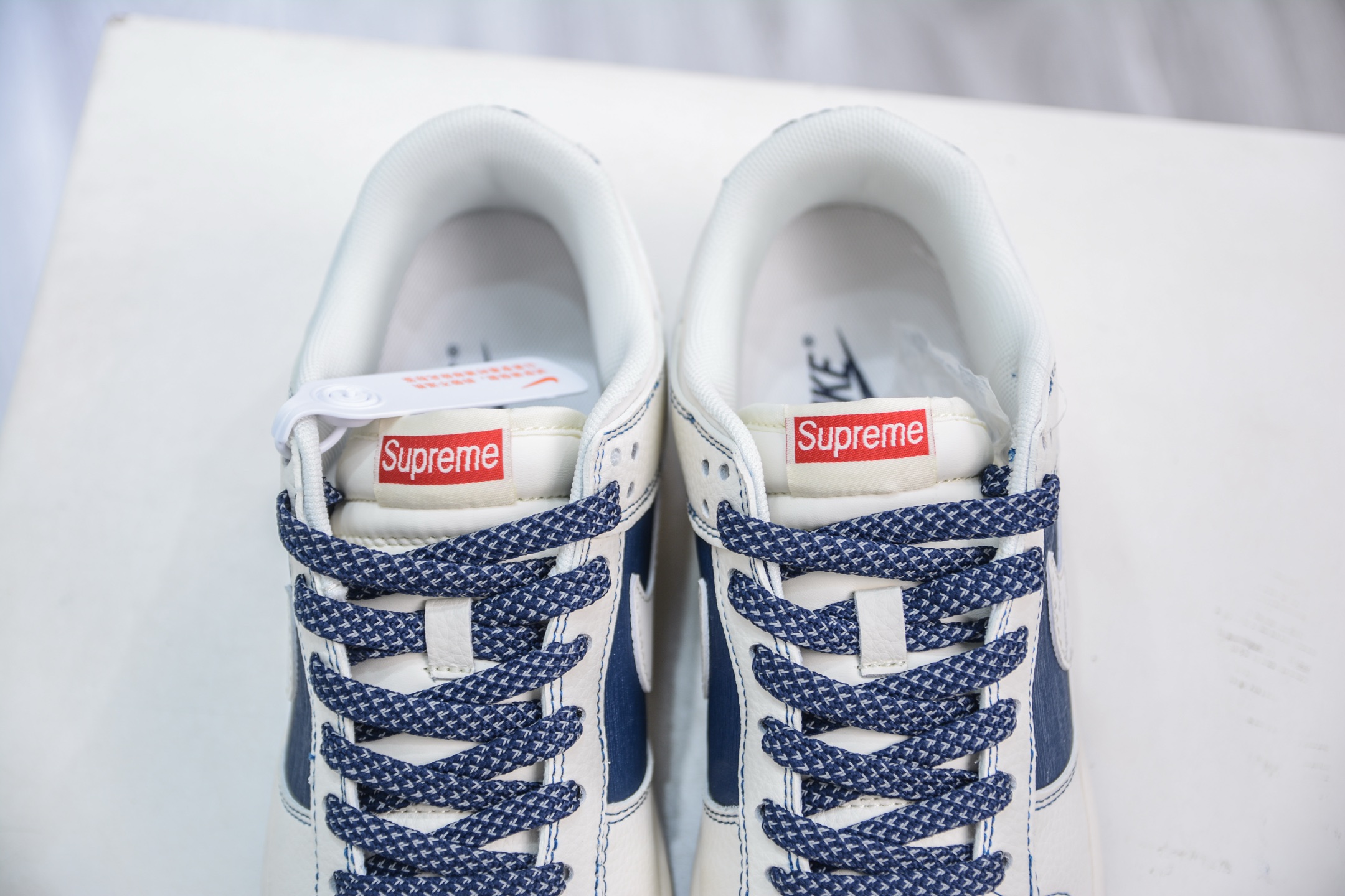 Nike SB Dunk Low x Supreme Collab - Cream/Navy, Premium Leather Sneakers 9 i1751128303414 8836 0 7