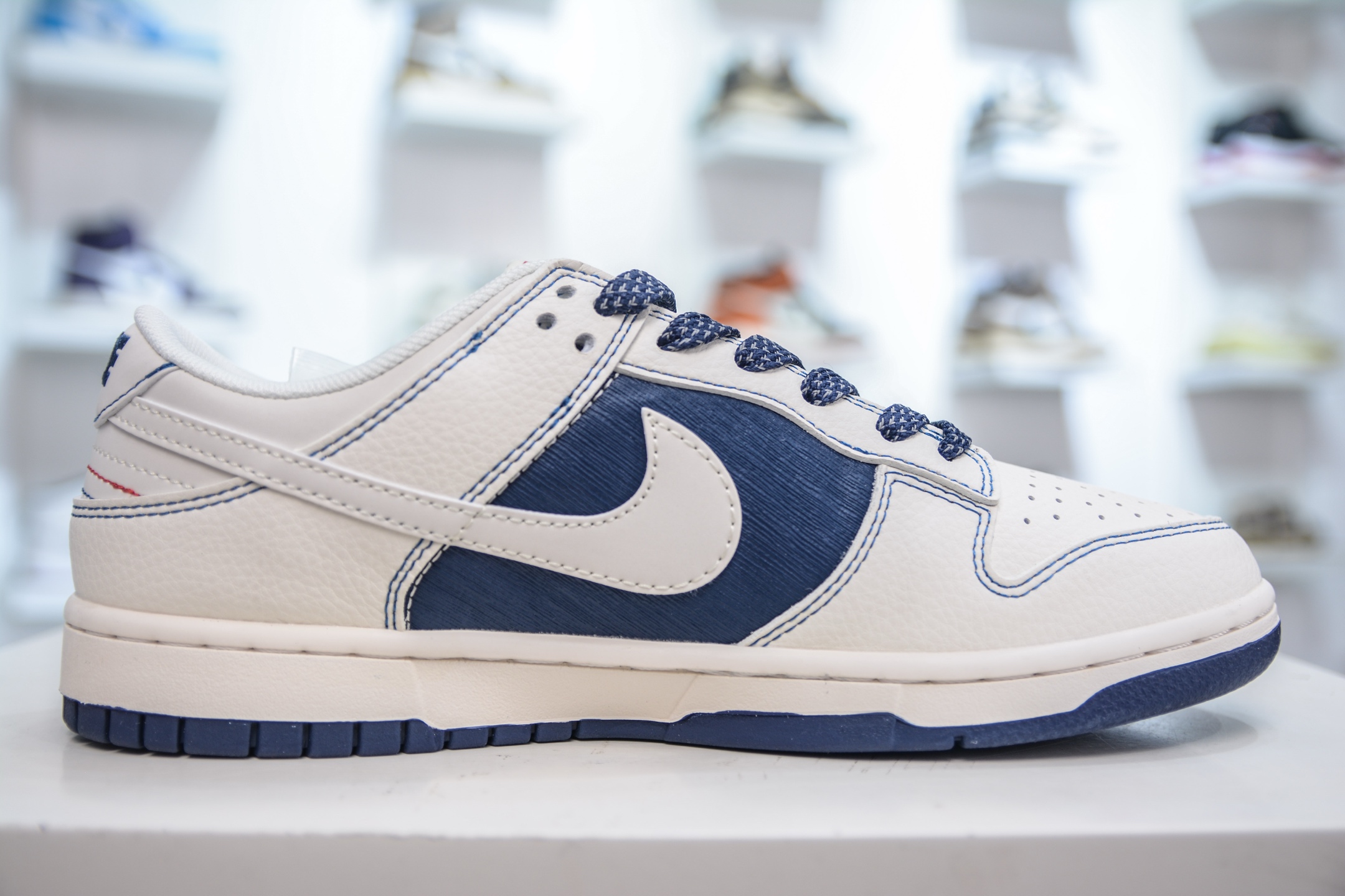 Nike SB Dunk Low x Supreme Collab - Cream/Navy, Premium Leather Sneakers 4 i1751128303455 1909 0 2