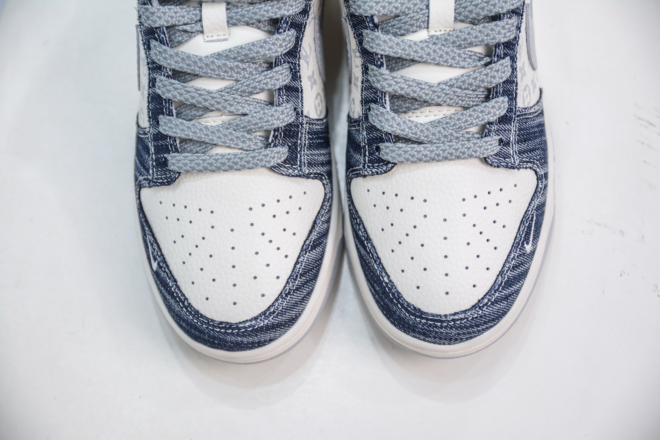 Nike SB Dunk Low x Louis Vuitton Denim Blue Sneakers, US Men's Sizes 10 i1751128350537 2965 0 8