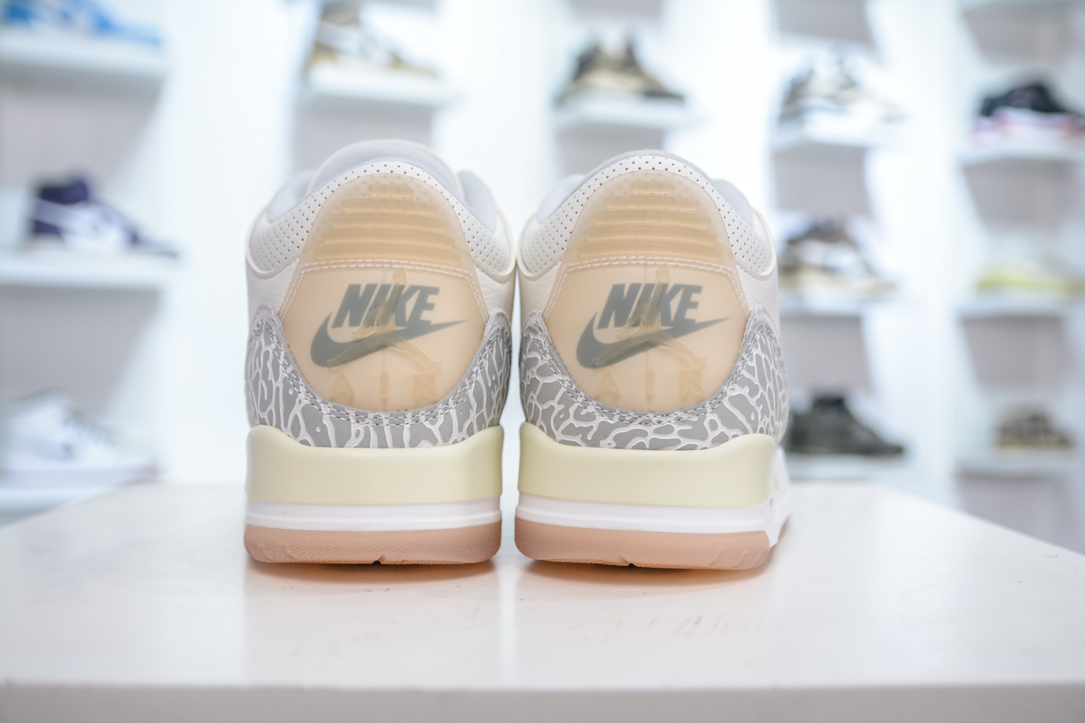 Air Jordan 3 Craft "Ivory" Premium Sneaker with Air Sole Cushioning 3 i1751128765122 7514 0 1