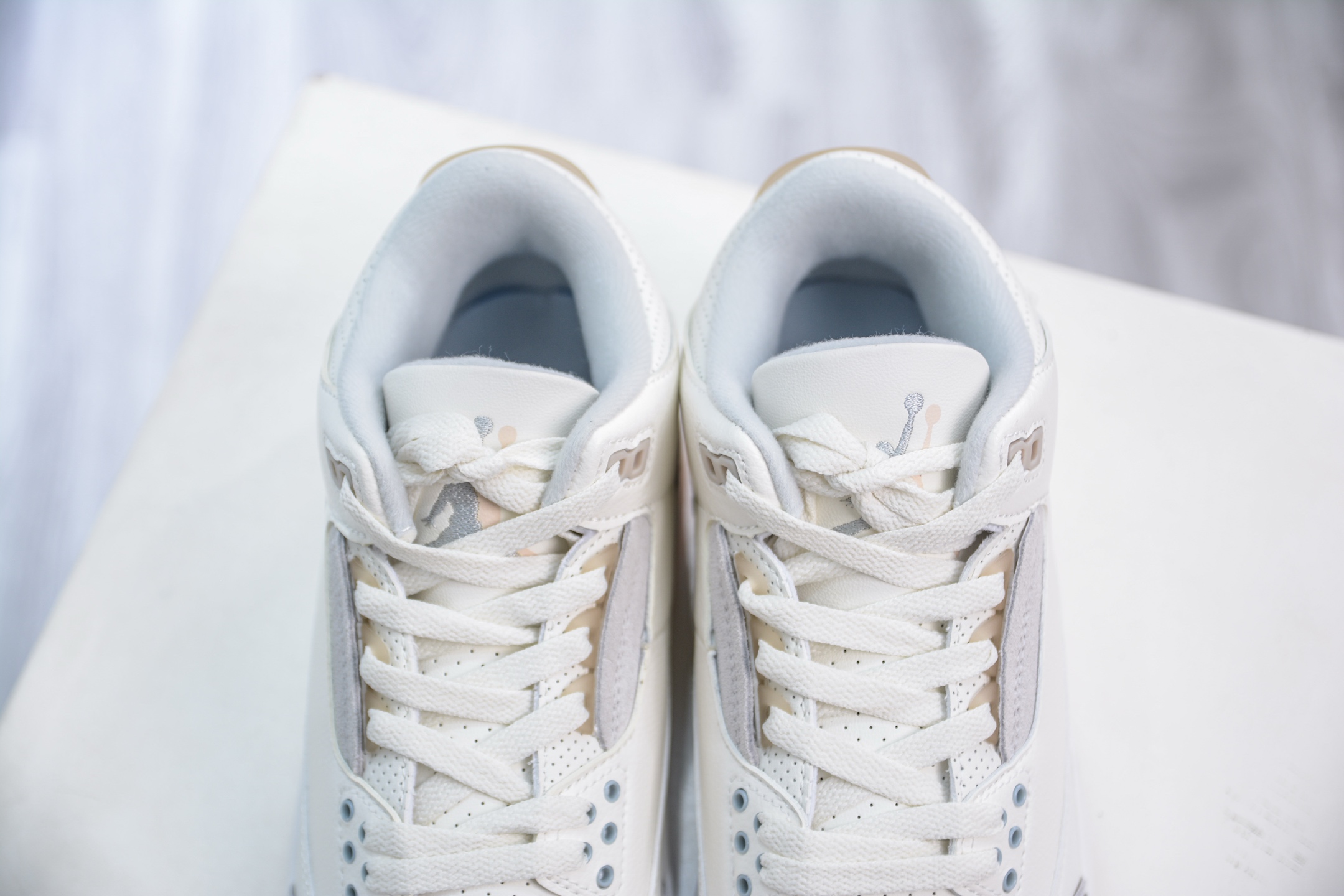 Air Jordan 3 Craft "Ivory" Premium Sneaker with Air Sole Cushioning 9 i1751128765217 4392 0 7