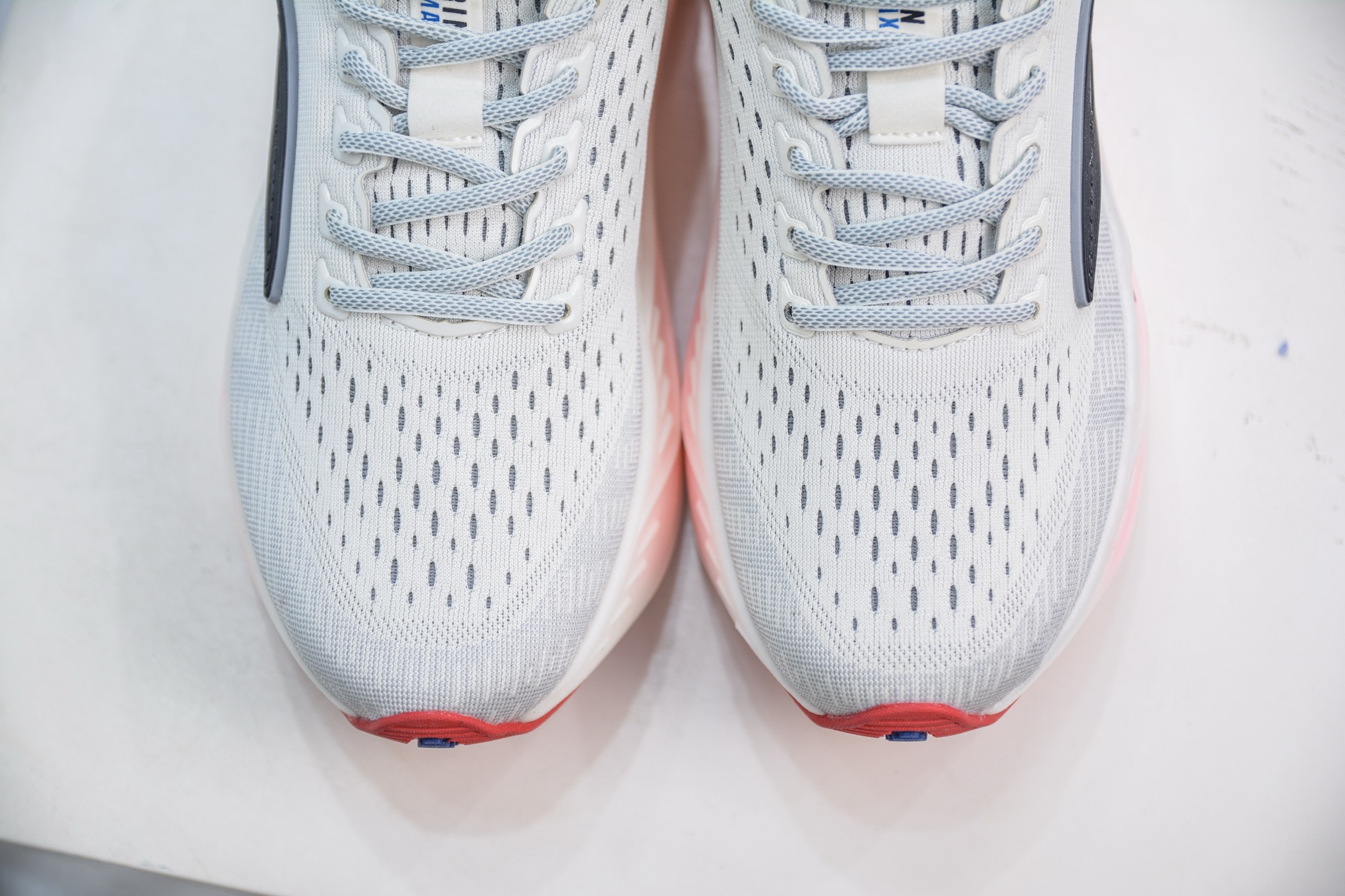 180 Brooks布鲁克斯 Glycerin max 舒适简约防滑耐磨低帮跑步鞋 120436B118-Chinese UA Cheap High Quatity Brand Clothes Bags handbags Sneakers wholesale wholesaler seller from China Factory suppliers Fashion Clothing Shoes best Quality Beautiful Price 180 Brooks布鲁克斯 Glycerin max 舒适简约防滑耐磨低帮跑步鞋 120436B118