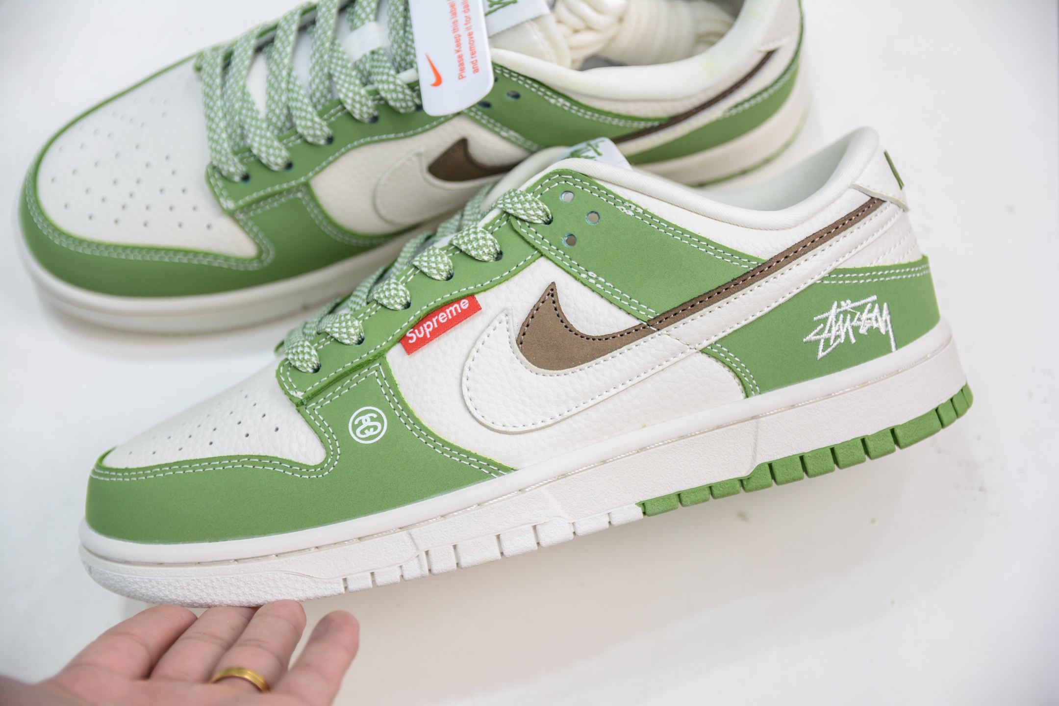 280 Nike SB Dunk Low x Stussy 斯图西联名-绿白棕双钩 LW1818-120-Chinese UA Cheap High Quatity Brand Clothes Bags handbags Sneakers wholesale wholesaler seller from China Factory suppliers Fashion Clothing Shoes best Quality Beautiful Price 280 Nike SB Dunk Low x Stussy 斯图西联名-绿白棕双钩 LW1818-120