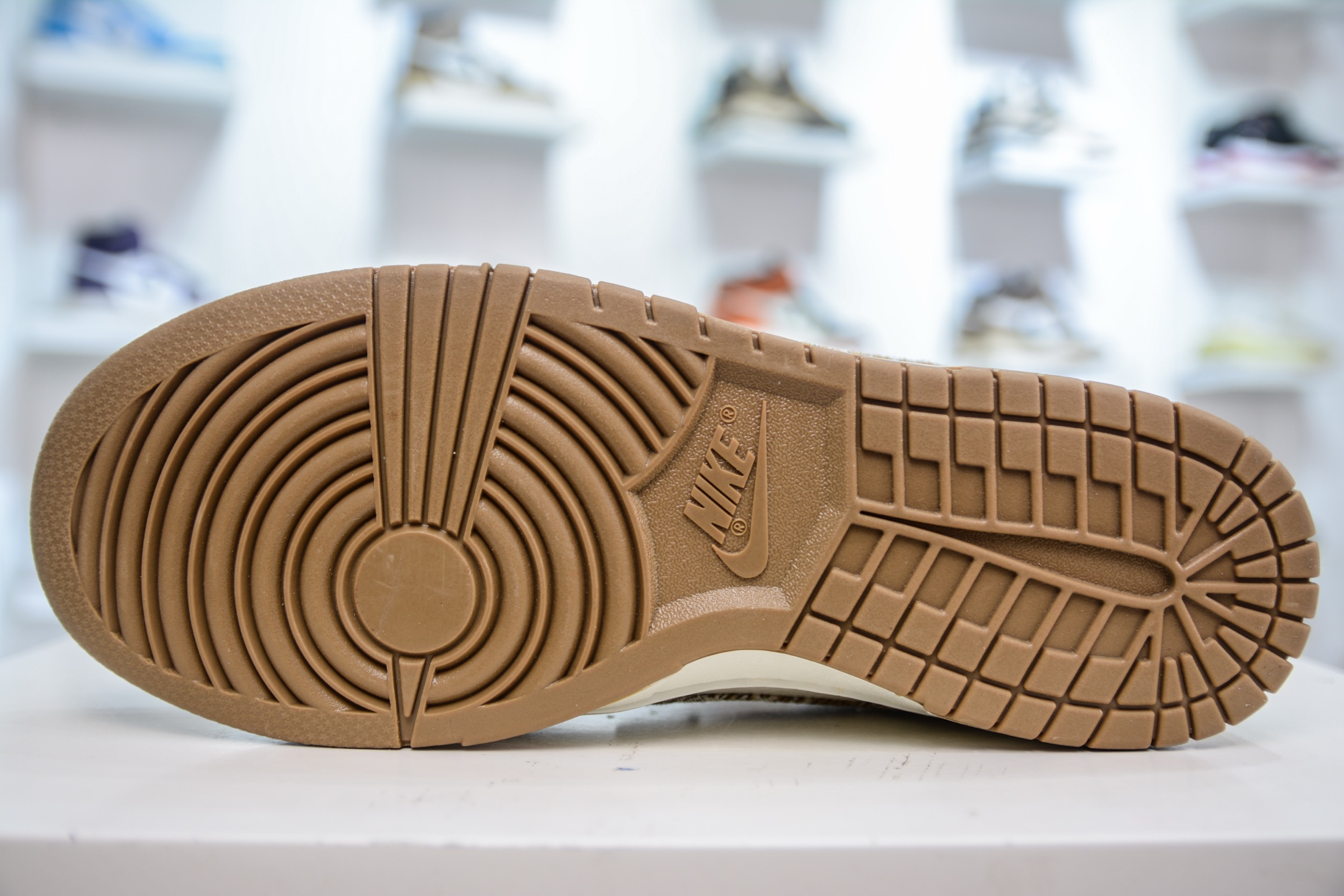 280 Nike SB Dunk Low x GUCCI 古驰联名-白卡其灰牛仔 SC9207-421-Chinese UA Cheap High Quatity Brand Clothes Bags handbags Sneakers wholesale wholesaler seller from China Factory suppliers Fashion Clothing Shoes best Quality Beautiful Price 280 Nike SB Dunk Low x GUCCI 古驰联名-白卡其灰牛仔 SC9207-421