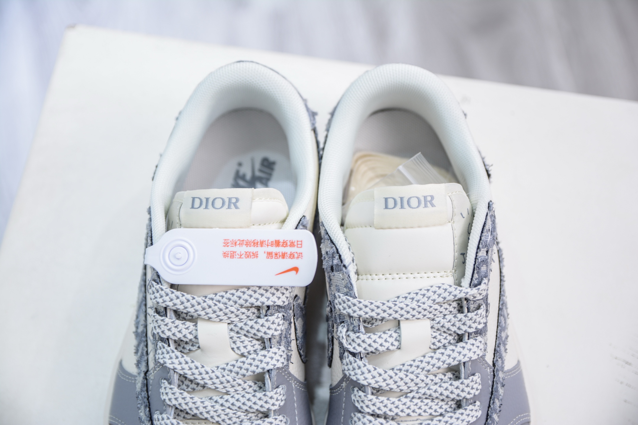 270 TS x Air Jordan AJ1 Low x DIOR 迪奥联名-白灰字母印花勾 倒钩低帮联名 XS7089-612