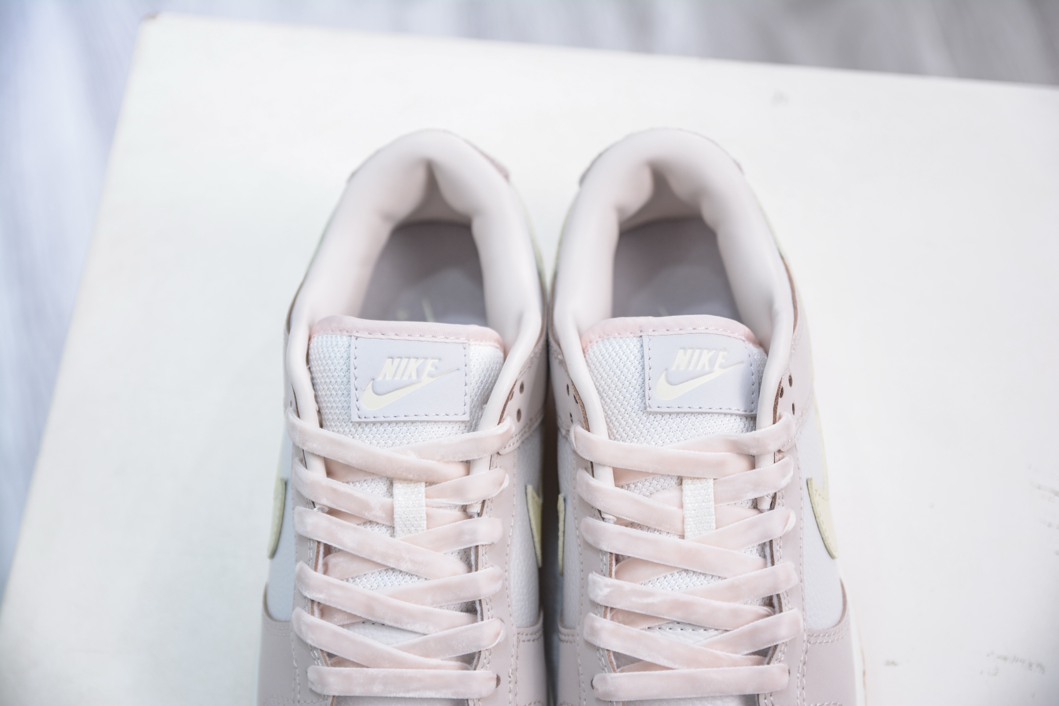 180 Nike Dunk Low 柔粉 FB7910-601-Chinese UA Cheap High Quatity Brand Clothes Bags handbags Sneakers wholesale wholesaler seller from China Factory suppliers Fashion Clothing Shoes best Quality Beautiful Price 180 Nike Dunk Low 柔粉 FB7910-601