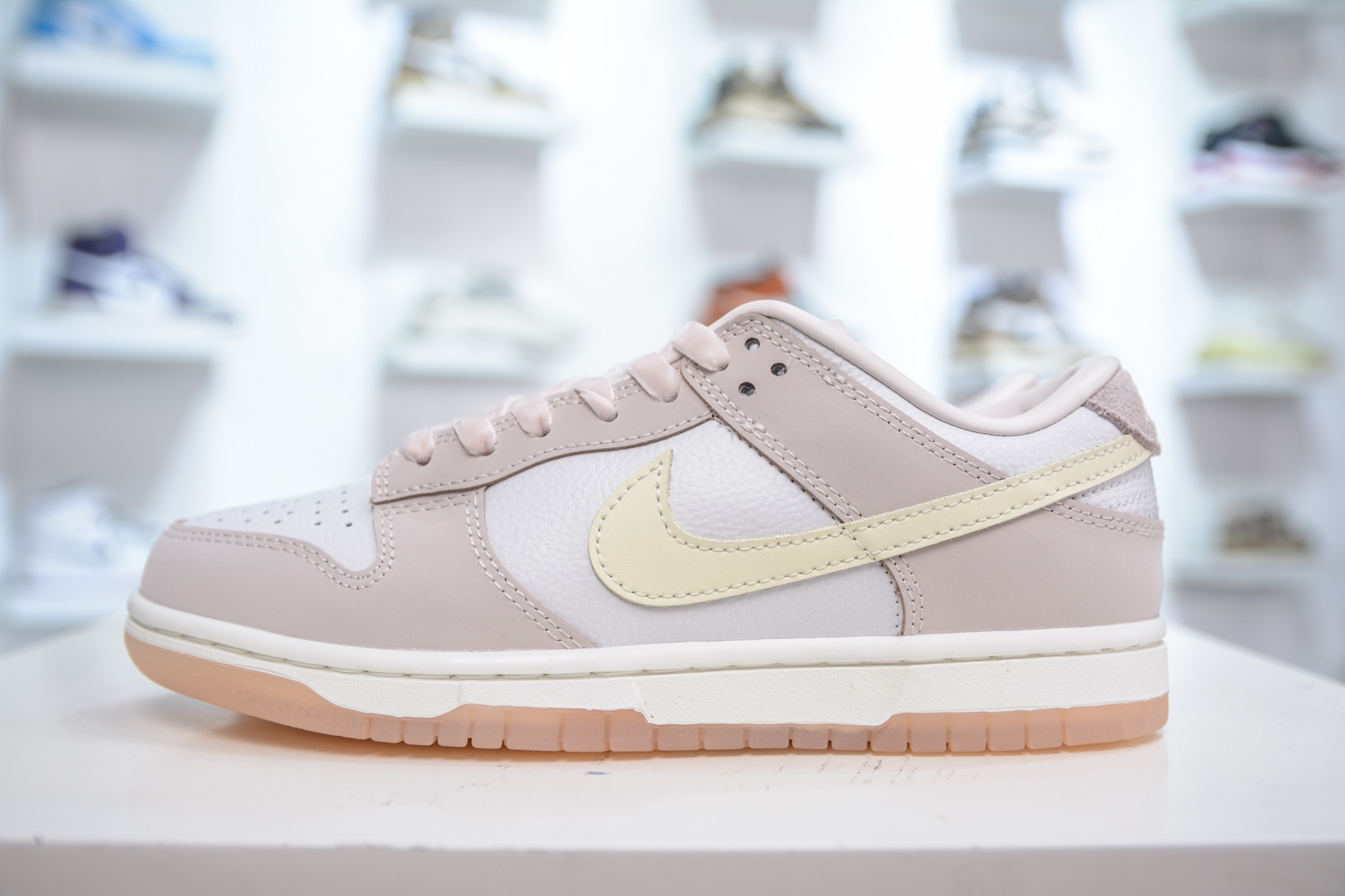 180 Nike Dunk Low 柔粉 FB7910-601-Chinese UA Cheap High Quatity Brand Clothes Bags handbags Sneakers wholesale wholesaler seller from China Factory suppliers Fashion Clothing Shoes best Quality Beautiful Price 180 Nike Dunk Low 柔粉 FB7910-601