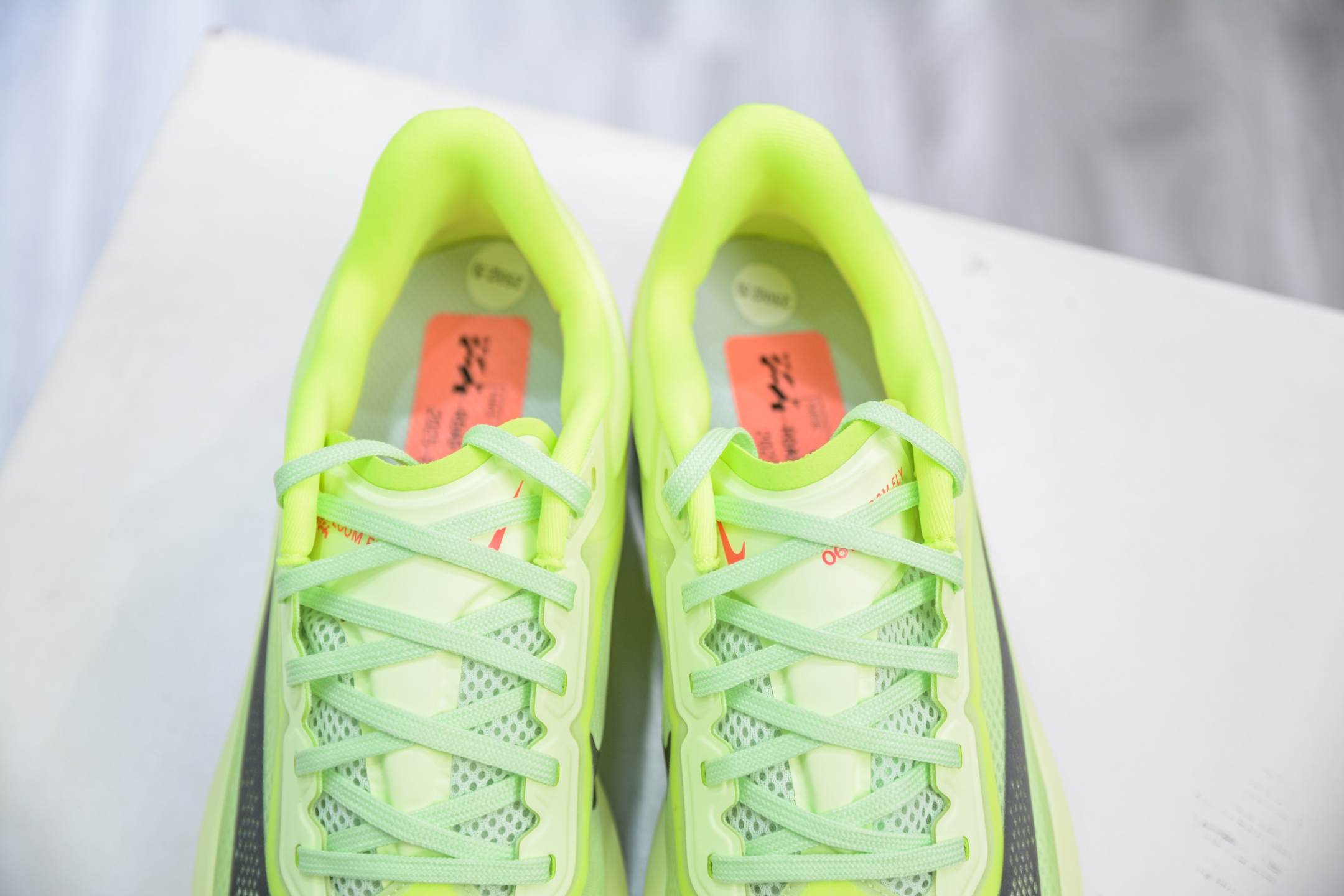 220 Nike Zoom Fly 6 耐克超弹轻盈跑步鞋 FN8454-701-Chinese UA Cheap High Quatity Brand Clothes Bags handbags Sneakers wholesale wholesaler seller from China Factory suppliers Fashion Clothing Shoes best Quality Beautiful Price 220 Nike Zoom Fly 6 耐克超弹轻盈跑步鞋 FN8454-701