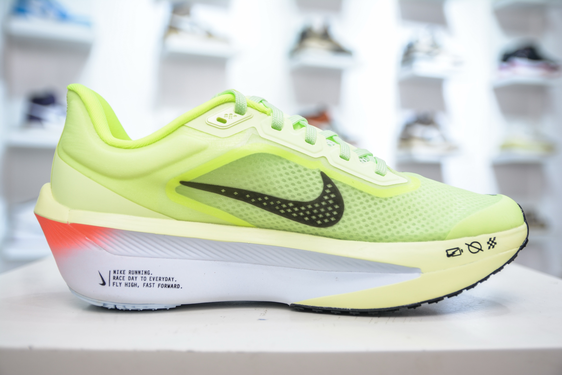 220 Nike Zoom Fly 6 耐克超弹轻盈跑步鞋 FN8454-701-Chinese UA Cheap High Quatity Brand Clothes Bags handbags Sneakers wholesale wholesaler seller from China Factory suppliers Fashion Clothing Shoes best Quality Beautiful Price 220 Nike Zoom Fly 6 耐克超弹轻盈跑步鞋 FN8454-701