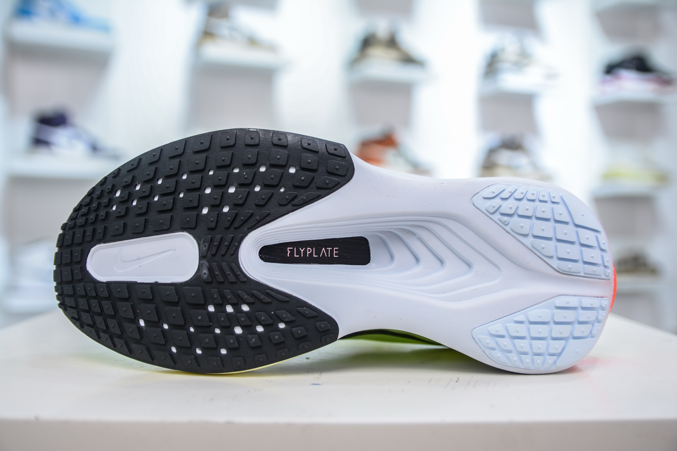 220 Nike Zoom Fly 6 耐克超弹轻盈跑步鞋 FN8454-701-Chinese UA Cheap High Quatity Brand Clothes Bags handbags Sneakers wholesale wholesaler seller from China Factory suppliers Fashion Clothing Shoes best Quality Beautiful Price 220 Nike Zoom Fly 6 耐克超弹轻盈跑步鞋 FN8454-701