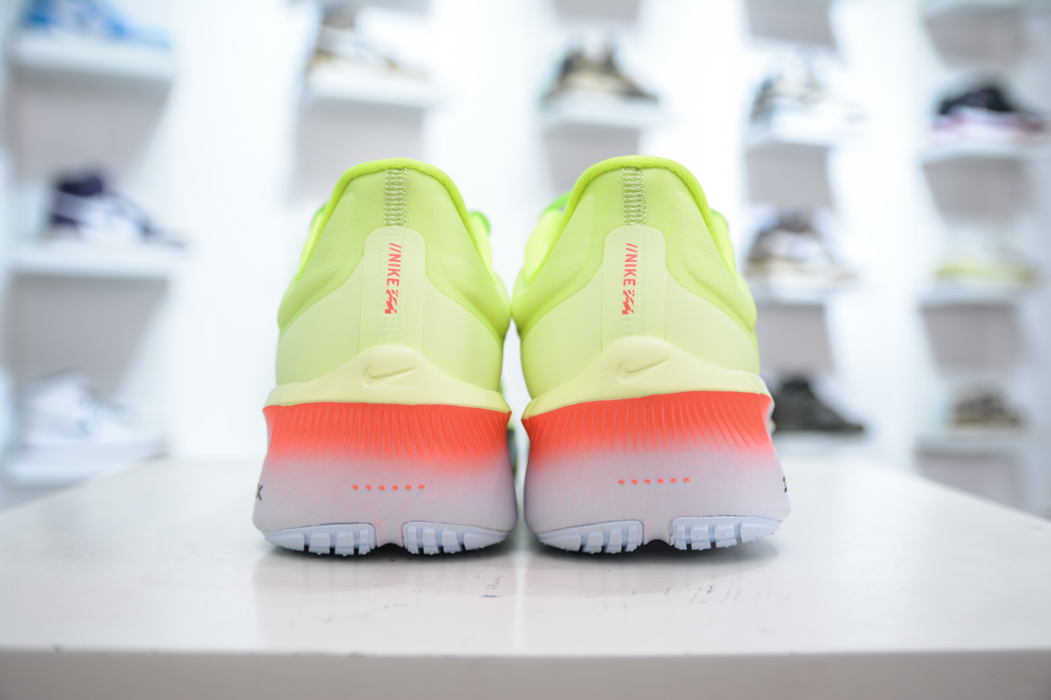 220 Nike Zoom Fly 6 耐克超弹轻盈跑步鞋 FN8454-701-Chinese UA Cheap High Quatity Brand Clothes Bags handbags Sneakers wholesale wholesaler seller from China Factory suppliers Fashion Clothing Shoes best Quality Beautiful Price 220 Nike Zoom Fly 6 耐克超弹轻盈跑步鞋 FN8454-701