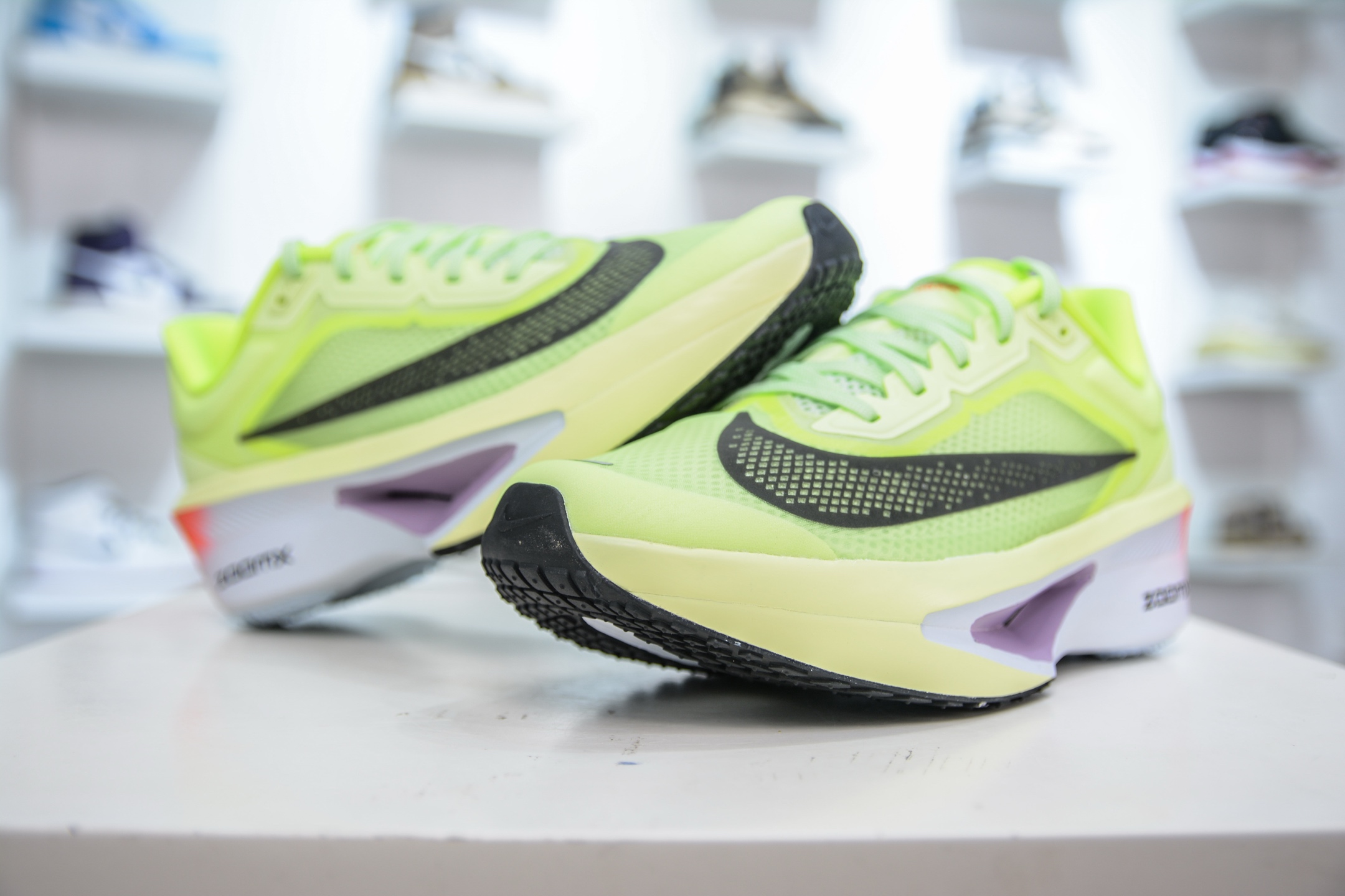 220 Nike Zoom Fly 6 耐克超弹轻盈跑步鞋 FN8454-701-Chinese UA Cheap High Quatity Brand Clothes Bags handbags Sneakers wholesale wholesaler seller from China Factory suppliers Fashion Clothing Shoes best Quality Beautiful Price 220 Nike Zoom Fly 6 耐克超弹轻盈跑步鞋 FN8454-701