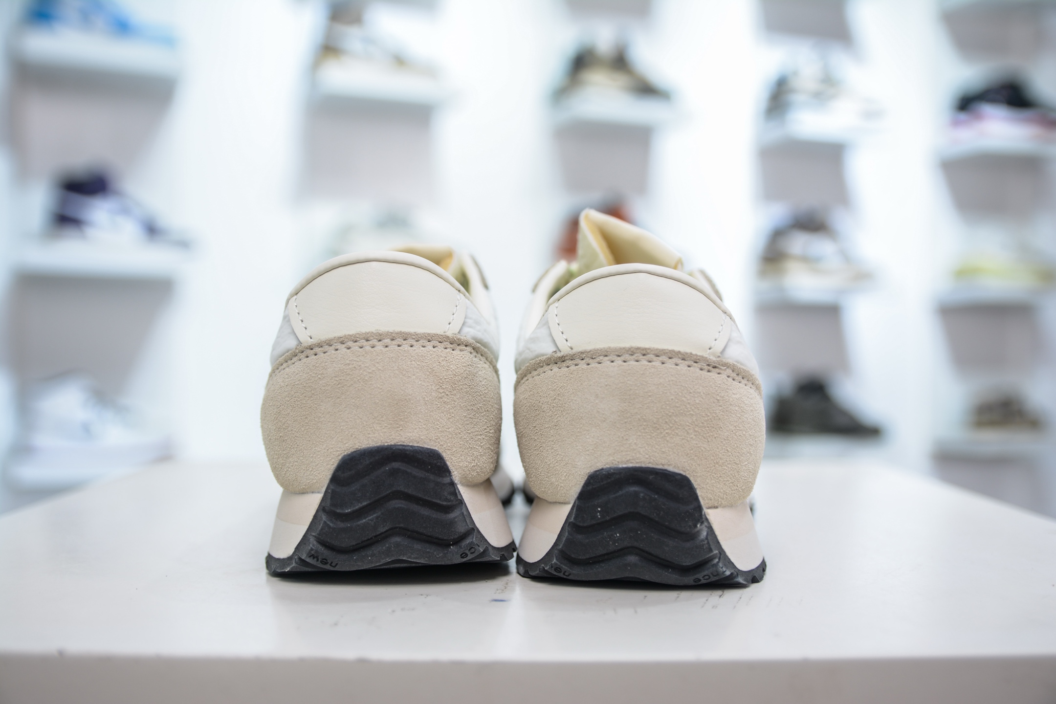 210 New Balance NB 471 新百伦织物牛剖层革春夏薄底鞋防滑耐磨平衡轻便低帮生活休闲鞋 U471AJ-Chinese UA Cheap High Quatity Brand Clothes Bags handbags Sneakers wholesale wholesaler seller from China Factory suppliers Fashion Clothing Shoes best Quality Beautiful Price 210 New Balance NB 471 新百伦织物牛剖层革春夏薄底鞋防滑耐磨平衡轻便低帮生活休闲鞋 U471AJ