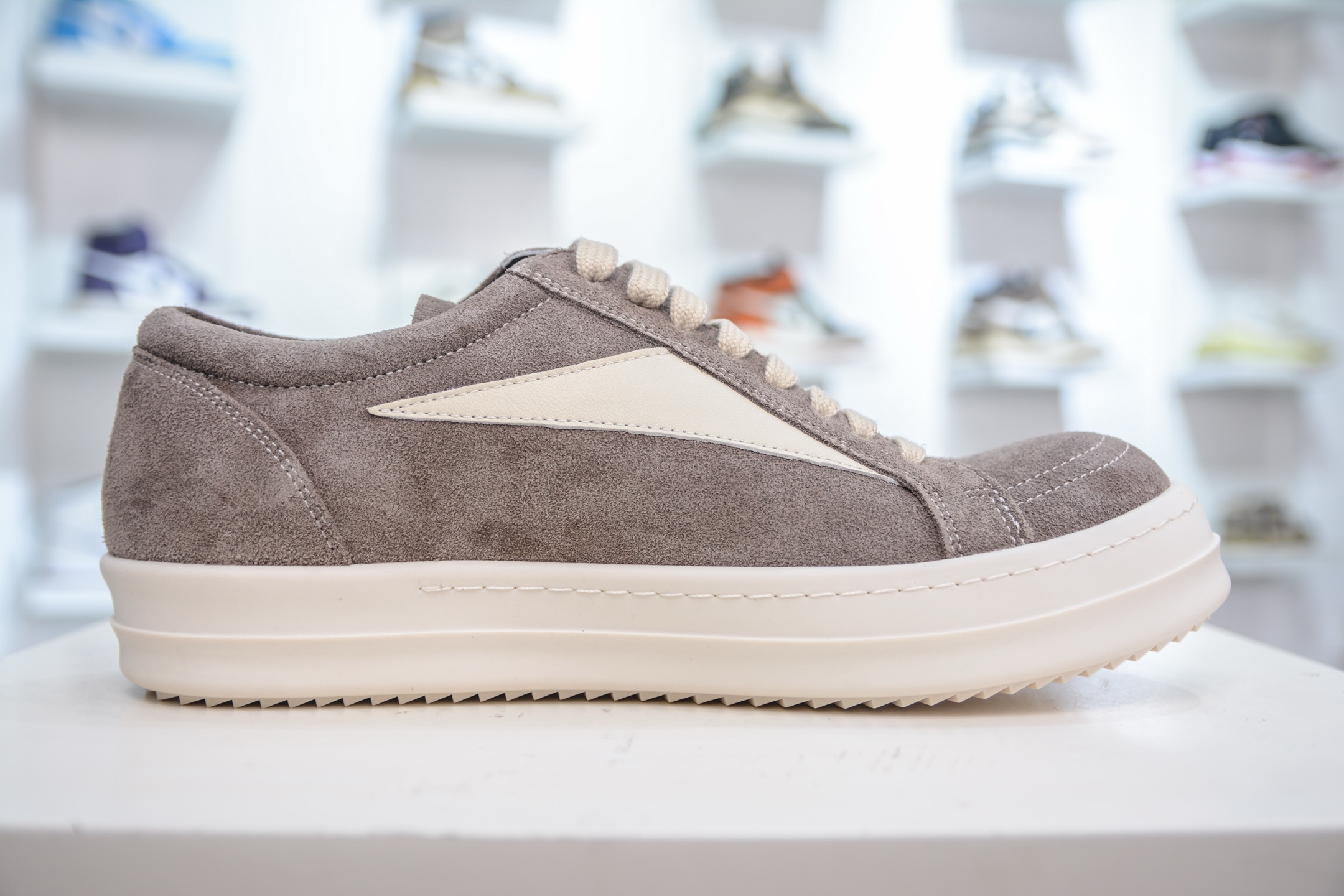 400 RO欧文斯Rickowens 侵权vans 款 纯原天花板,-Chinese UA Cheap High Quatity Brand Clothes Bags handbags Sneakers wholesale wholesaler seller from China Factory suppliers Fashion Clothing Shoes best Quality Beautiful Price 400 RO欧文斯Rickowens 侵权vans 款 纯原天花板,