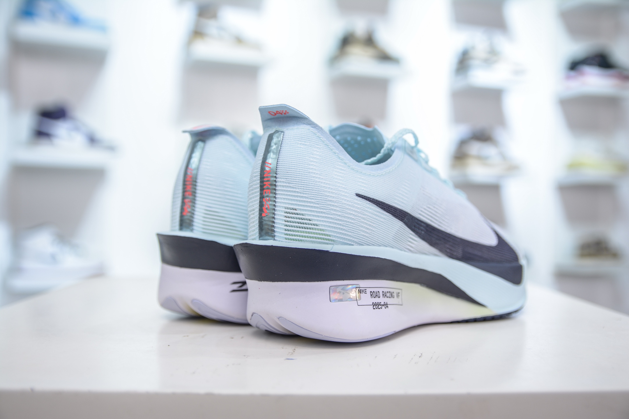 220 Nike ZoomX Vaporfly NEXT% 4 马拉松系列公路竞速超轻缓震跑步鞋 HF6412-400-Chinese UA Cheap High Quatity Brand Clothes Bags handbags Sneakers wholesale wholesaler seller from China Factory suppliers Fashion Clothing Shoes best Quality Beautiful Price 220 Nike ZoomX Vaporfly NEXT% 4 马拉松系列公路竞速超轻缓震跑步鞋 HF6412-400