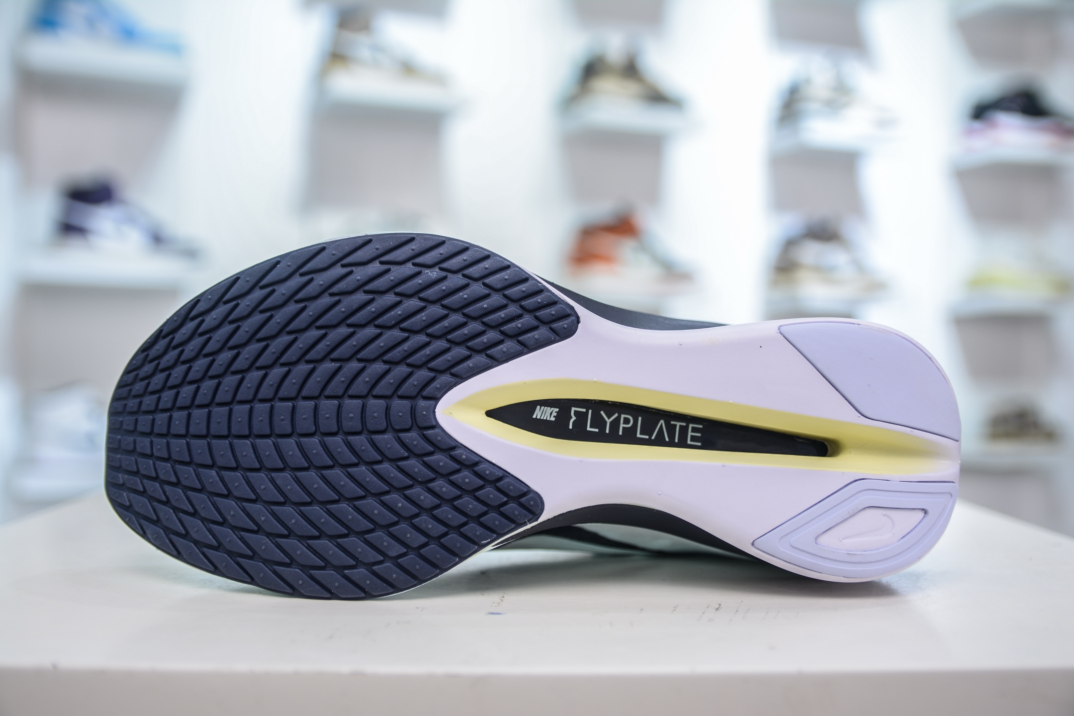 220 Nike ZoomX Vaporfly NEXT% 4 马拉松系列公路竞速超轻缓震跑步鞋 HF6412-400-Chinese UA Cheap High Quatity Brand Clothes Bags handbags Sneakers wholesale wholesaler seller from China Factory suppliers Fashion Clothing Shoes best Quality Beautiful Price 220 Nike ZoomX Vaporfly NEXT% 4 马拉松系列公路竞速超轻缓震跑步鞋 HF6412-400