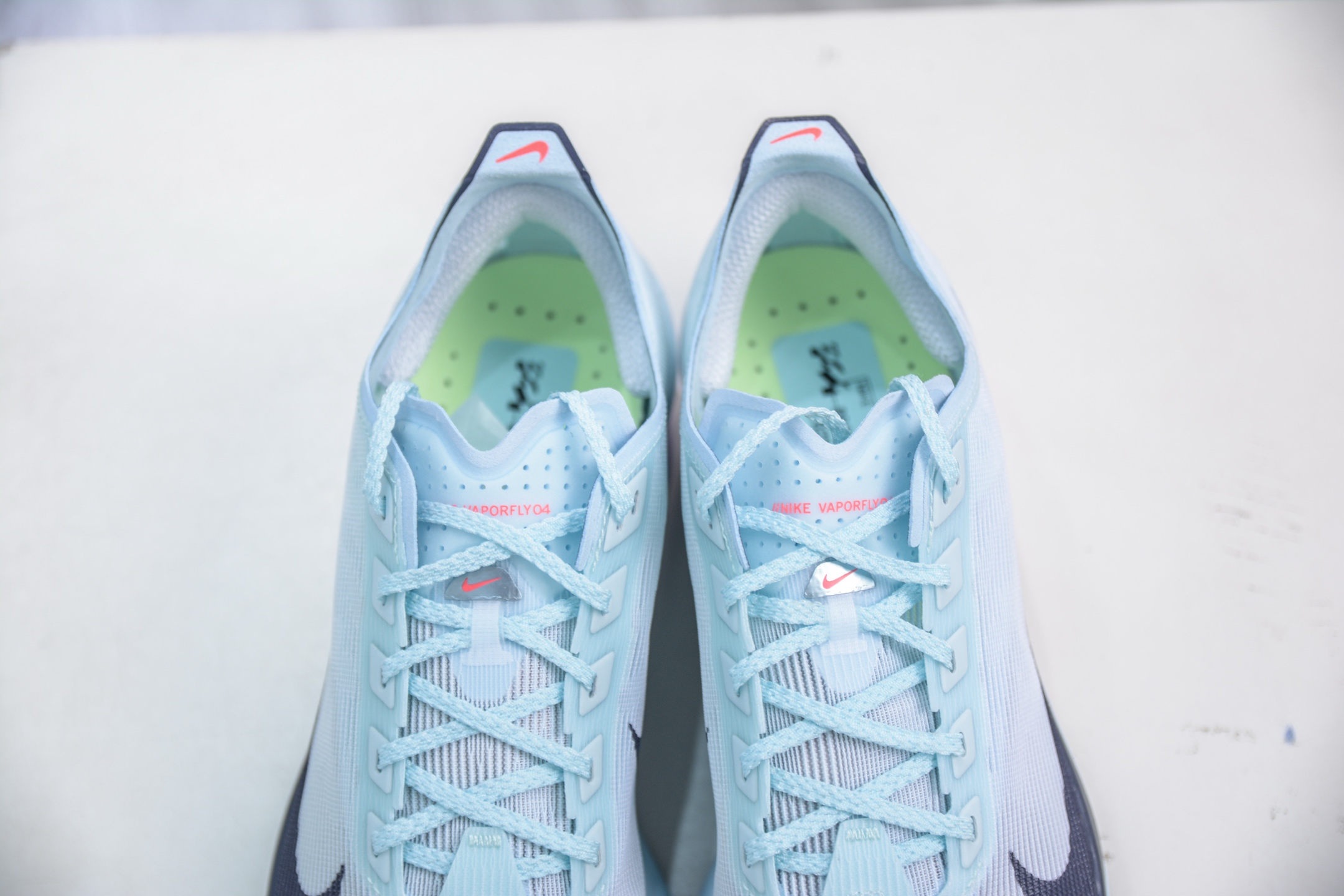 220 Nike ZoomX Vaporfly NEXT% 4 马拉松系列公路竞速超轻缓震跑步鞋 HF6412-400-Chinese UA Cheap High Quatity Brand Clothes Bags handbags Sneakers wholesale wholesaler seller from China Factory suppliers Fashion Clothing Shoes best Quality Beautiful Price 220 Nike ZoomX Vaporfly NEXT% 4 马拉松系列公路竞速超轻缓震跑步鞋 HF6412-400