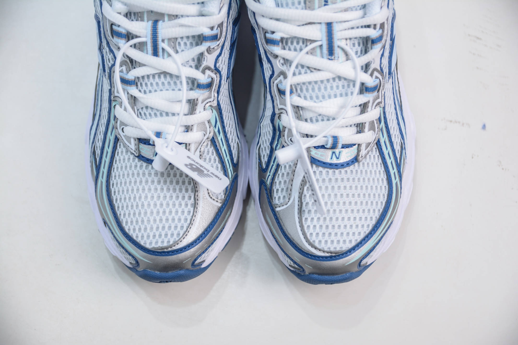 180 优势主推好价 New Balance MR740 NB新百伦系列复古老爹风休闲运动慢跑鞋 U740LB2-Chinese UA Cheap High Quatity Brand Clothes Bags handbags Sneakers wholesale wholesaler seller from China Factory suppliers Fashion Clothing Shoes best Quality Beautiful Price 180 优势主推好价 New Balance MR740 NB新百伦系列复古老爹风休闲运动慢跑鞋 U740LB2