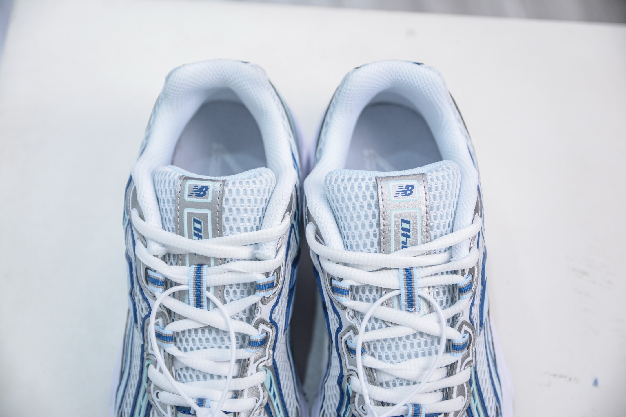 180 优势主推好价 New Balance MR740 NB新百伦系列复古老爹风休闲运动慢跑鞋 U740LB2-Chinese UA Cheap High Quatity Brand Clothes Bags handbags Sneakers wholesale wholesaler seller from China Factory suppliers Fashion Clothing Shoes best Quality Beautiful Price 180 优势主推好价 New Balance MR740 NB新百伦系列复古老爹风休闲运动慢跑鞋 U740LB2