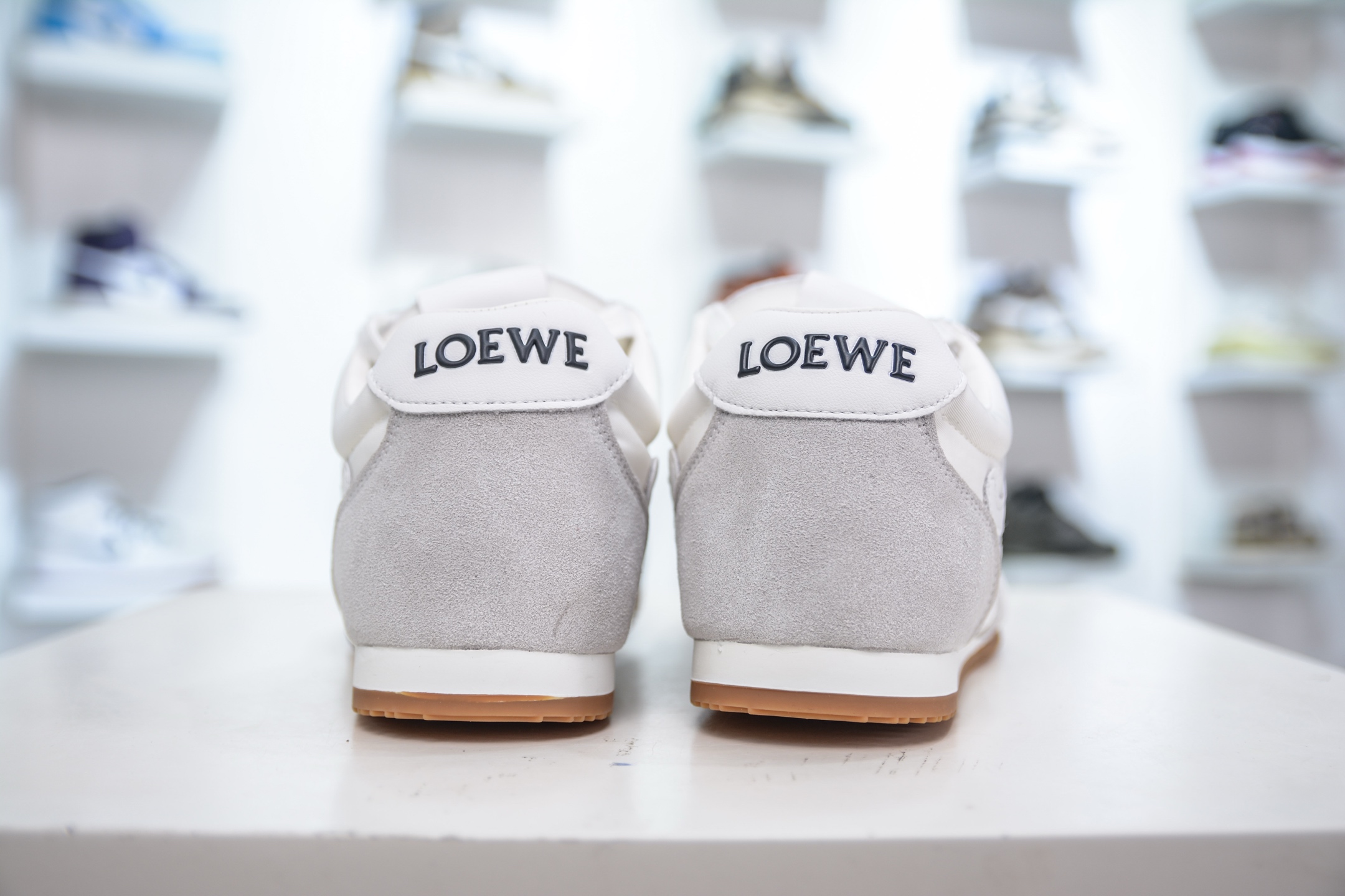 210 罗意威Loewe Ballet Runner 2.0 Sneakers 芭蕾舞2.0系列阿甘复古风德训薄底百搭休闲运动鞋-Chinese UA Cheap High Quatity Brand Clothes Bags handbags Sneakers wholesale wholesaler seller from China Factory suppliers Fashion Clothing Shoes best Quality Beautiful Price 210 罗意威Loewe Ballet Runner 2.0 Sneakers 芭蕾舞2.0系列阿甘复古风德训薄底百搭休闲运动鞋