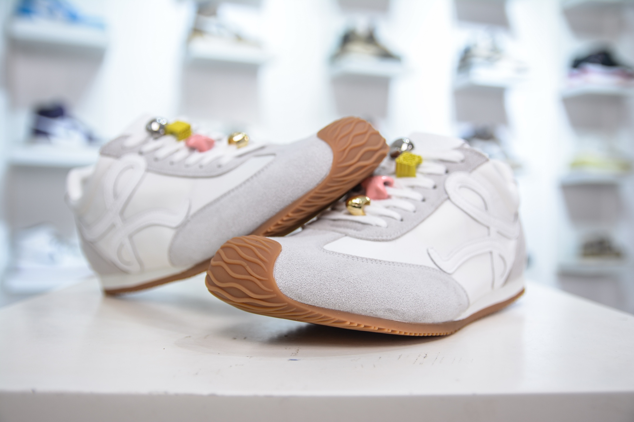 210 罗意威Loewe Ballet Runner 2.0 Sneakers 芭蕾舞2.0系列阿甘复古风德训薄底百搭休闲运动鞋-Chinese UA Cheap High Quatity Brand Clothes Bags handbags Sneakers wholesale wholesaler seller from China Factory suppliers Fashion Clothing Shoes best Quality Beautiful Price 210 罗意威Loewe Ballet Runner 2.0 Sneakers 芭蕾舞2.0系列阿甘复古风德训薄底百搭休闲运动鞋