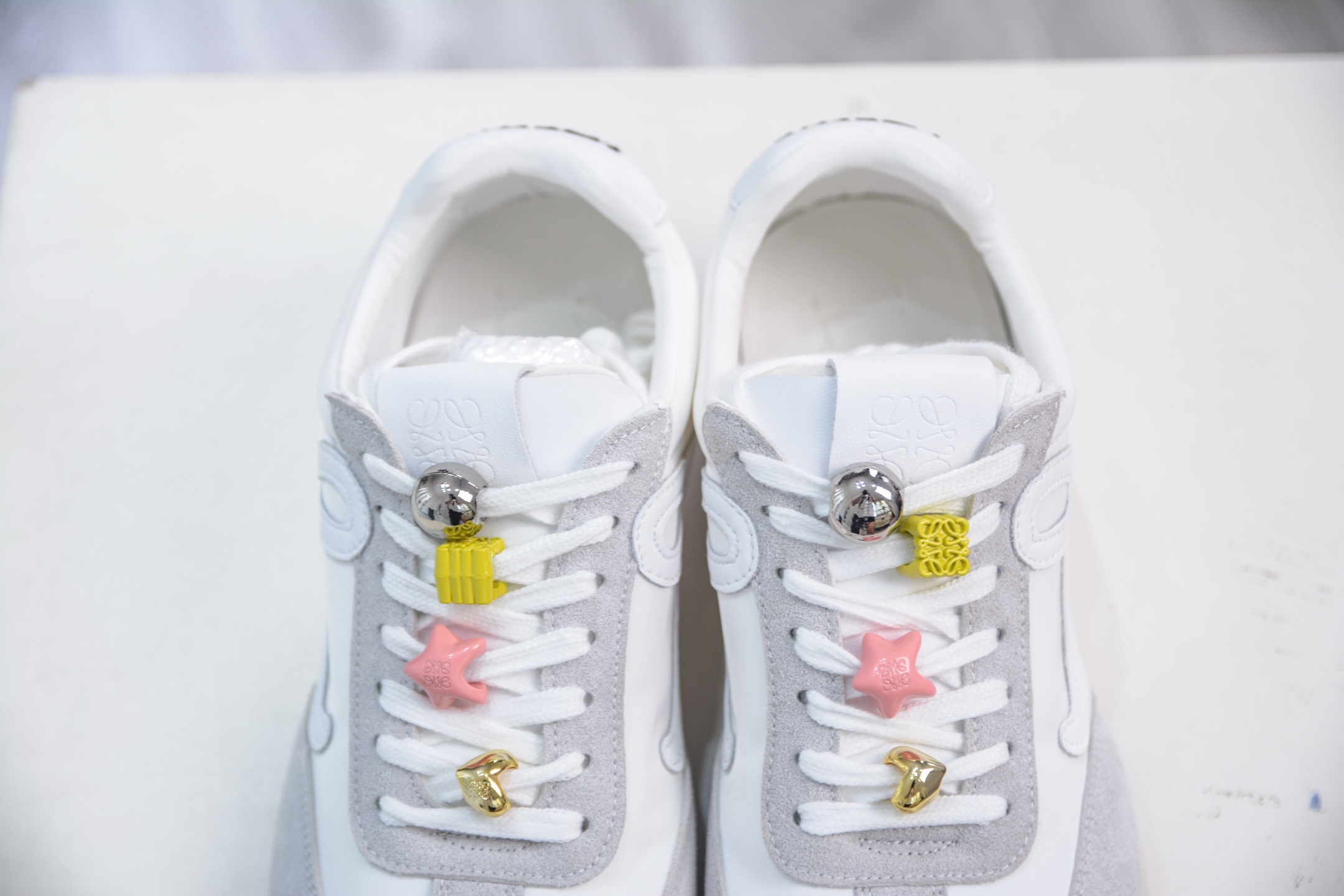 210 罗意威Loewe Ballet Runner 2.0 Sneakers 芭蕾舞2.0系列阿甘复古风德训薄底百搭休闲运动鞋-Chinese UA Cheap High Quatity Brand Clothes Bags handbags Sneakers wholesale wholesaler seller from China Factory suppliers Fashion Clothing Shoes best Quality Beautiful Price 210 罗意威Loewe Ballet Runner 2.0 Sneakers 芭蕾舞2.0系列阿甘复古风德训薄底百搭休闲运动鞋