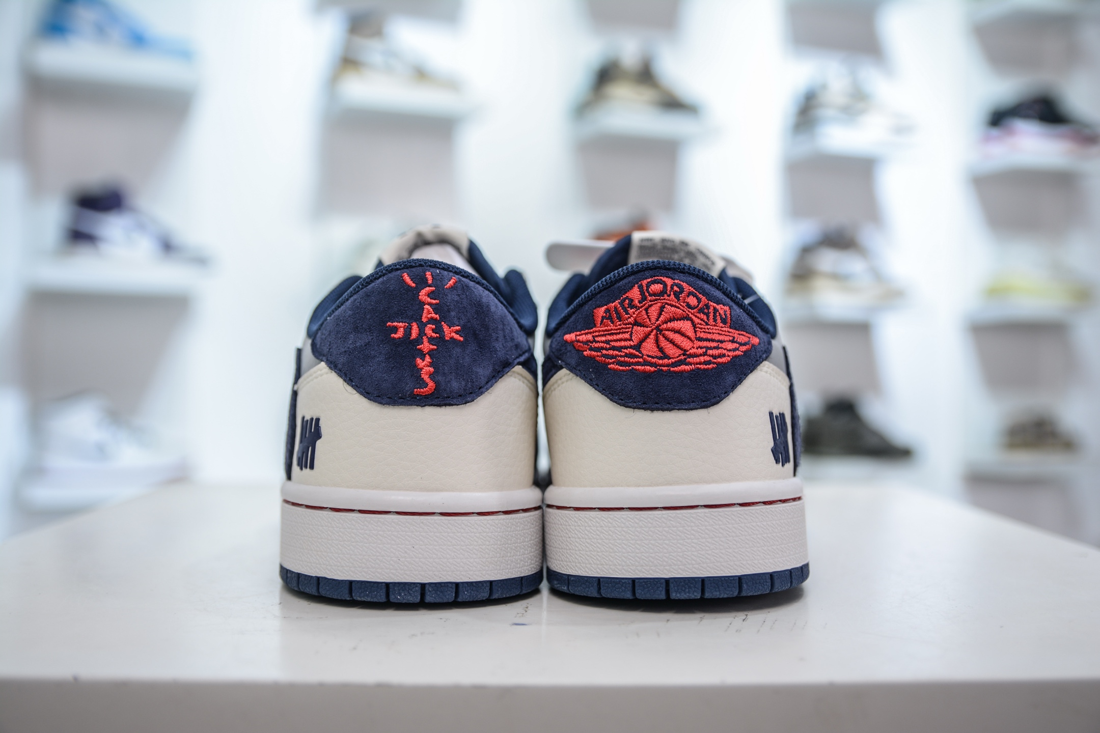 Travis Scott x Nike Air Jordan 1 Low UNDEFEATED - Grey Blue Sneakers 3 i1751295510633 7068 0 1